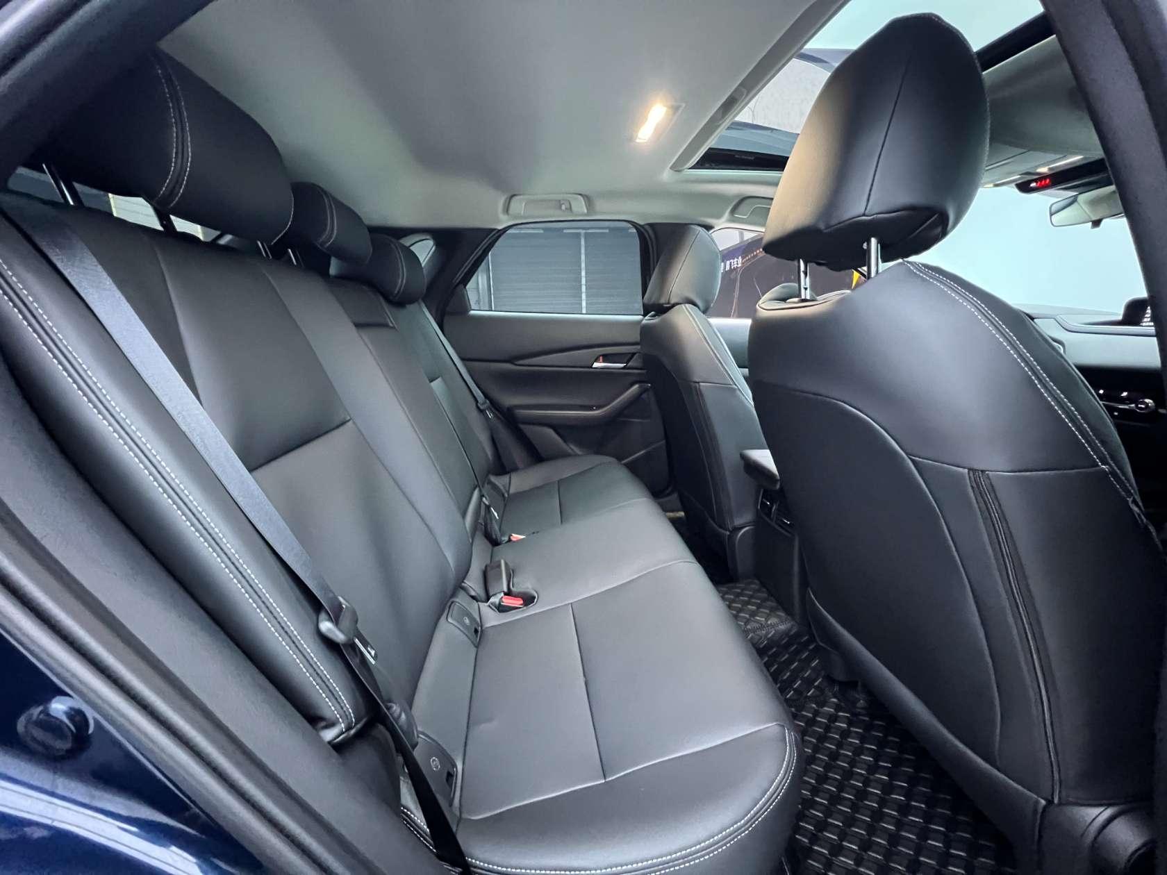 Mazda CX-30 2022, фото 16