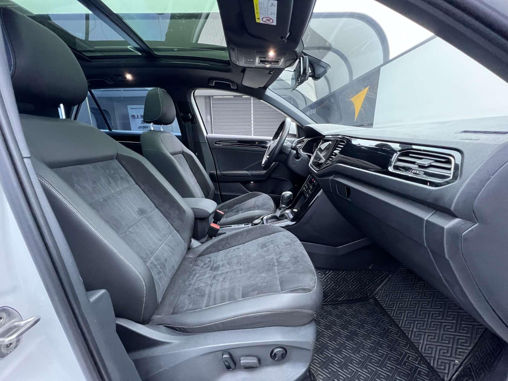 Volkswagen T-Roc 2021, фото 15