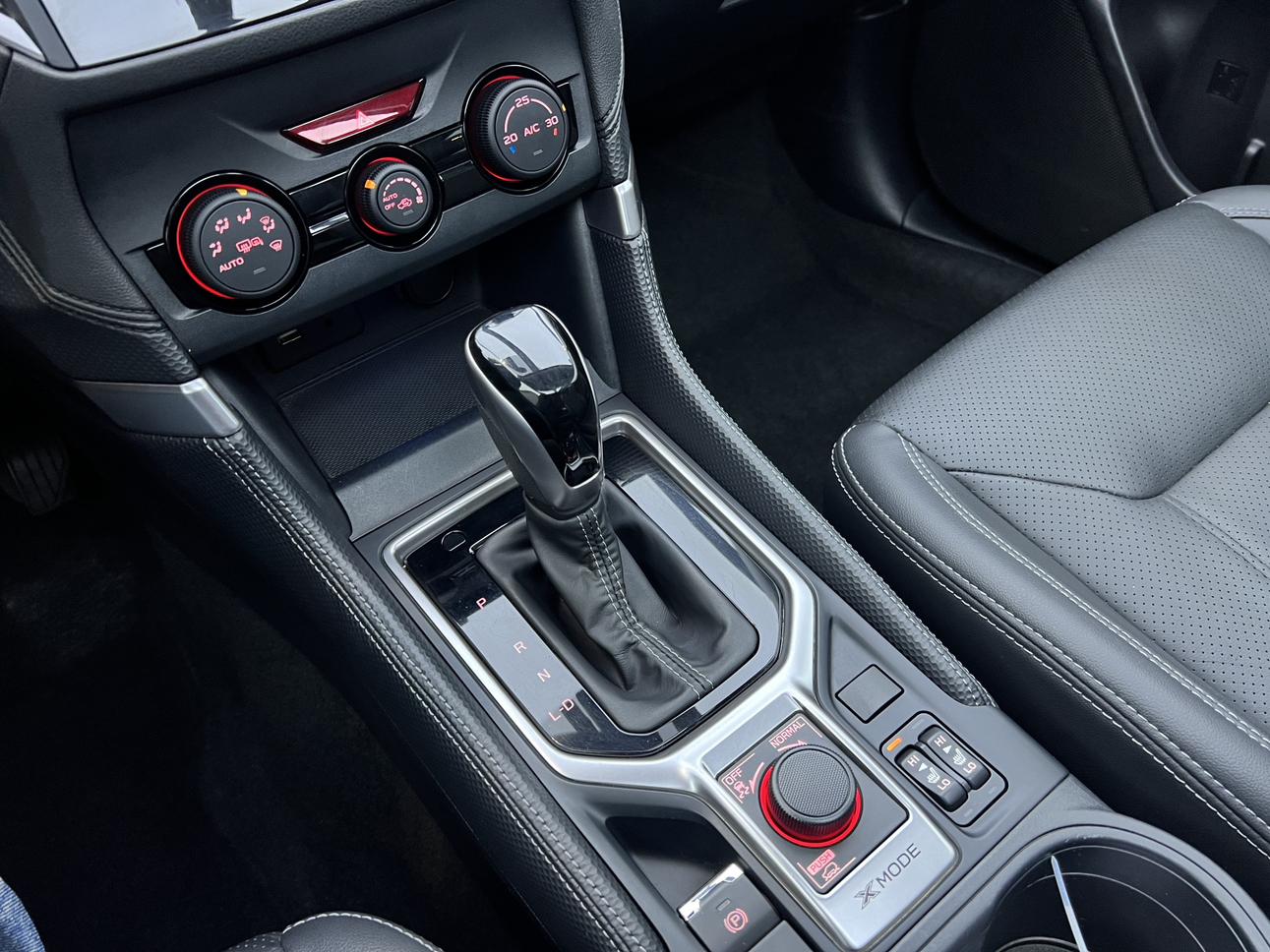 Subaru Forester 2022, фото 10