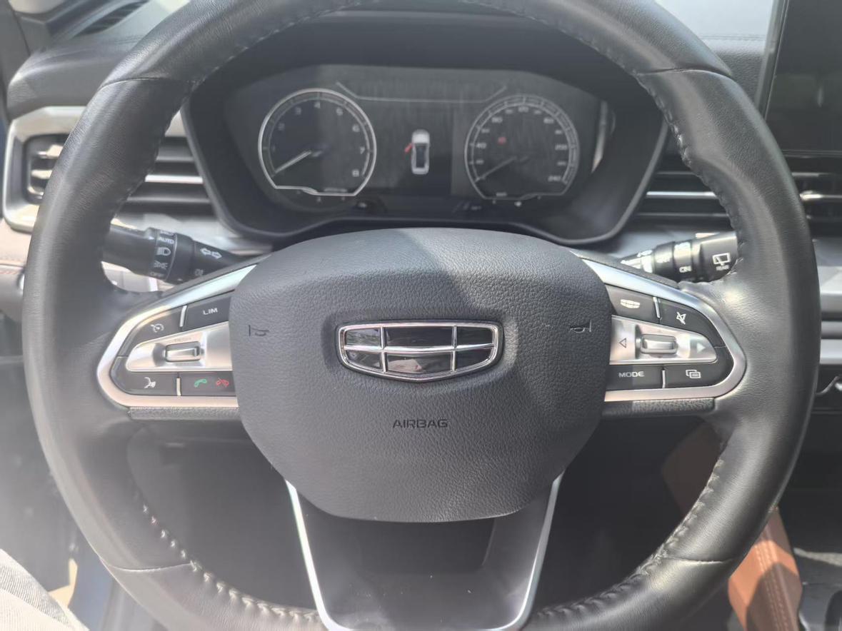 Geely Emgrand X6 2021, фото 15