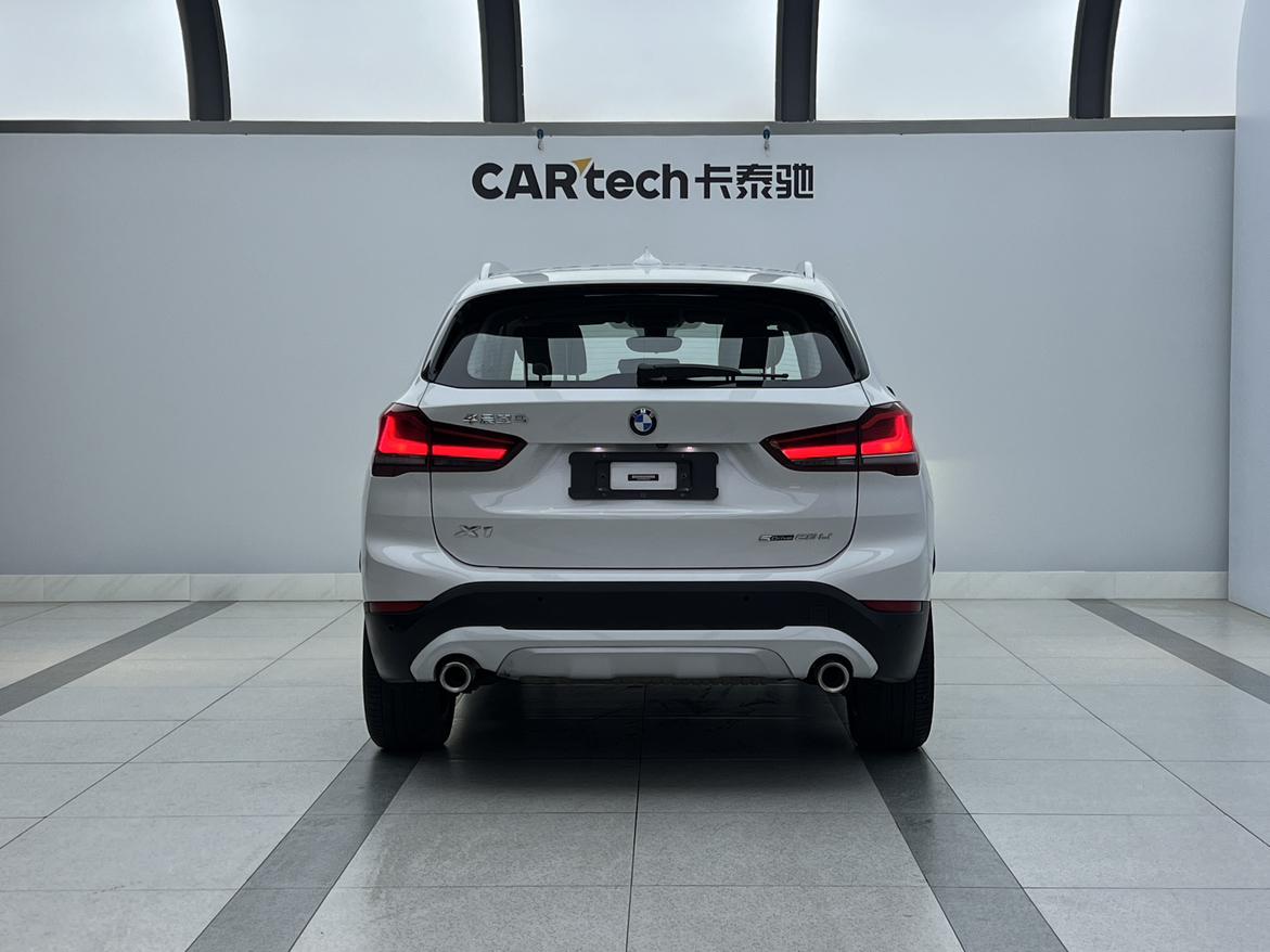 BMW X1 2021, фото 3