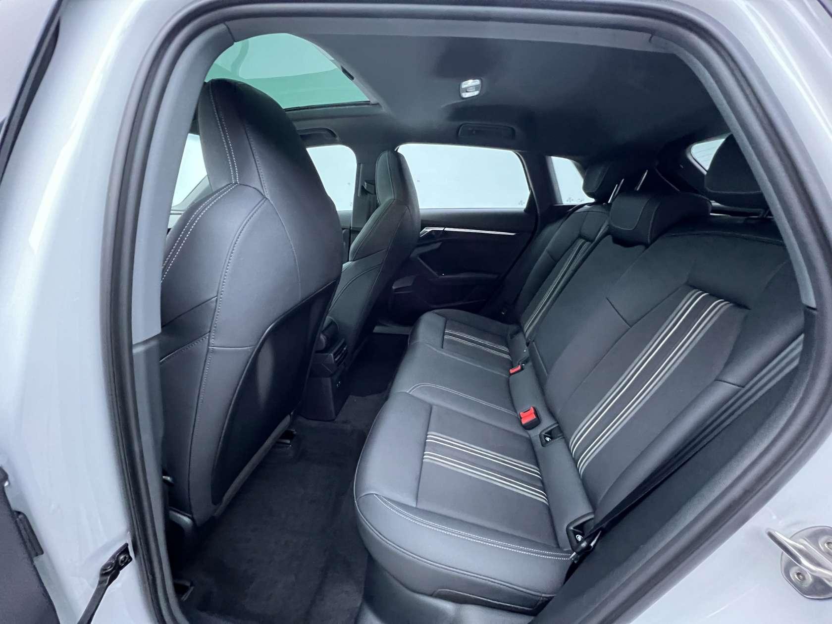 Audi A3 2022, фото 9