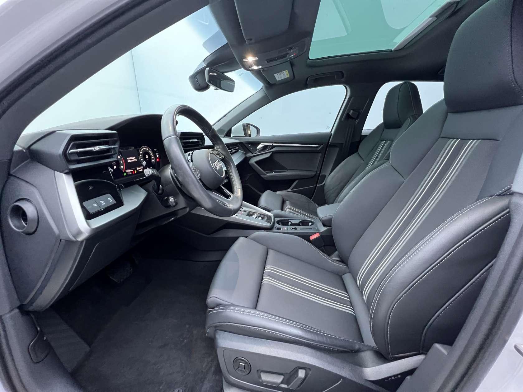 Audi A3 2022, фото 11
