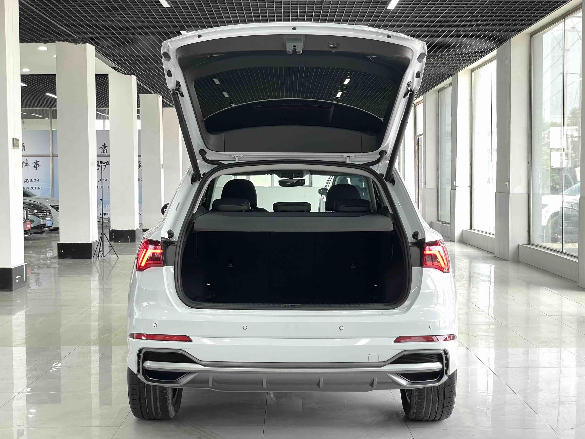 Audi Q3 2022, фото 14