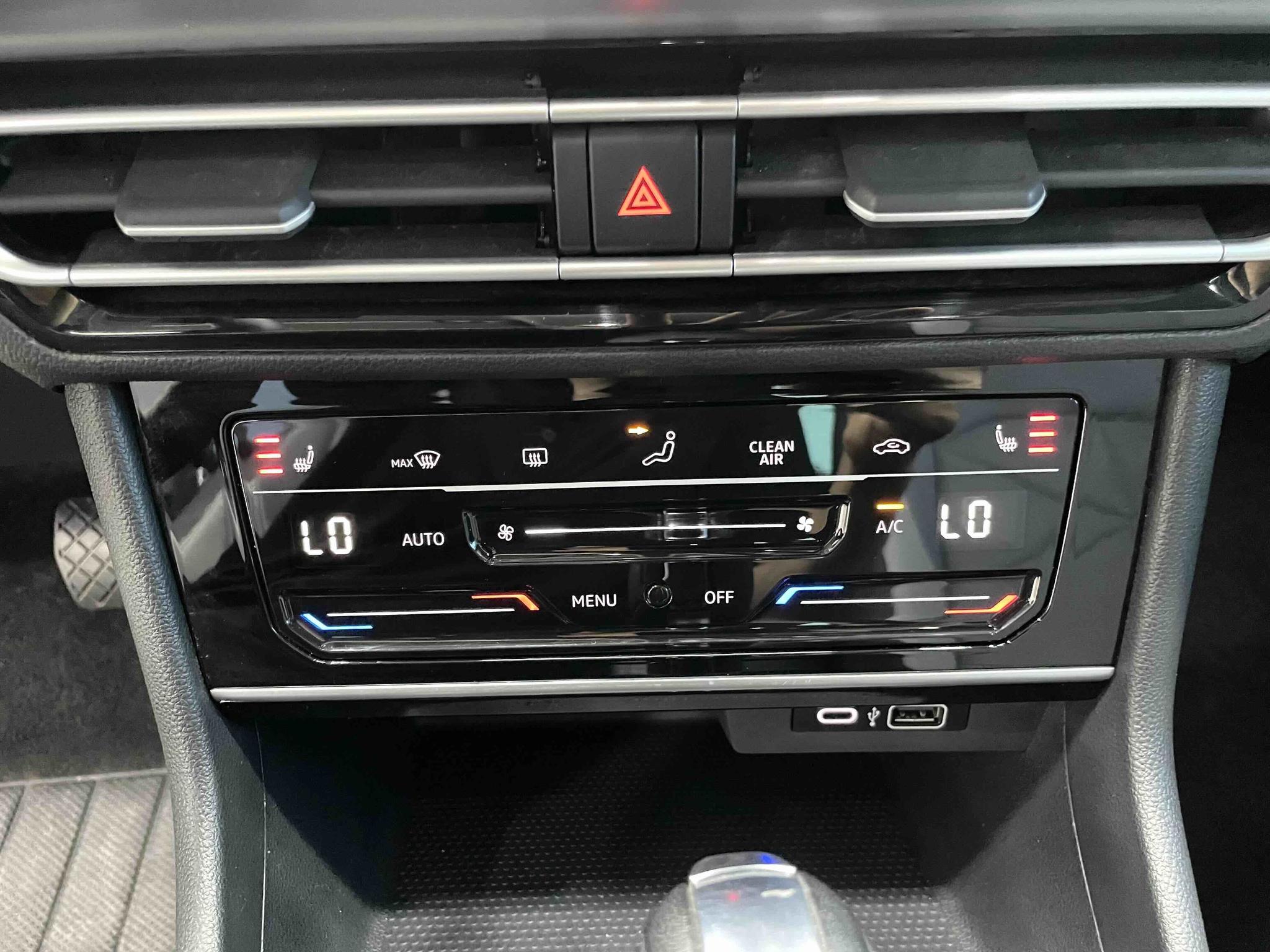 Volkswagen Lavida 2023, фото 16