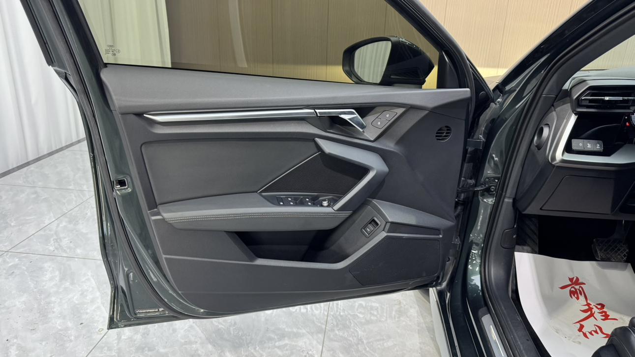 Audi A3 2023, фото 16