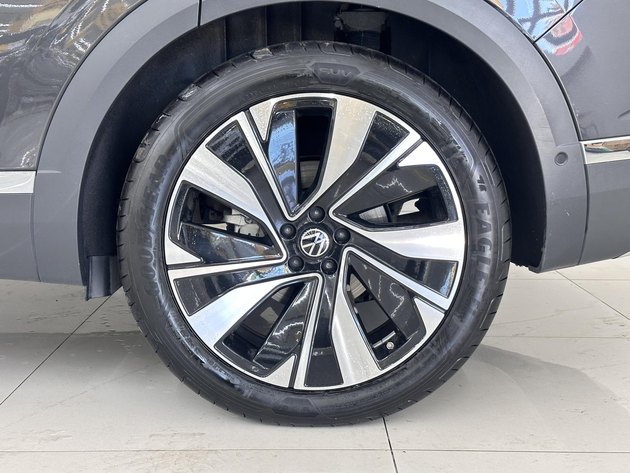 Volkswagen Tiguan 2023, фото 16