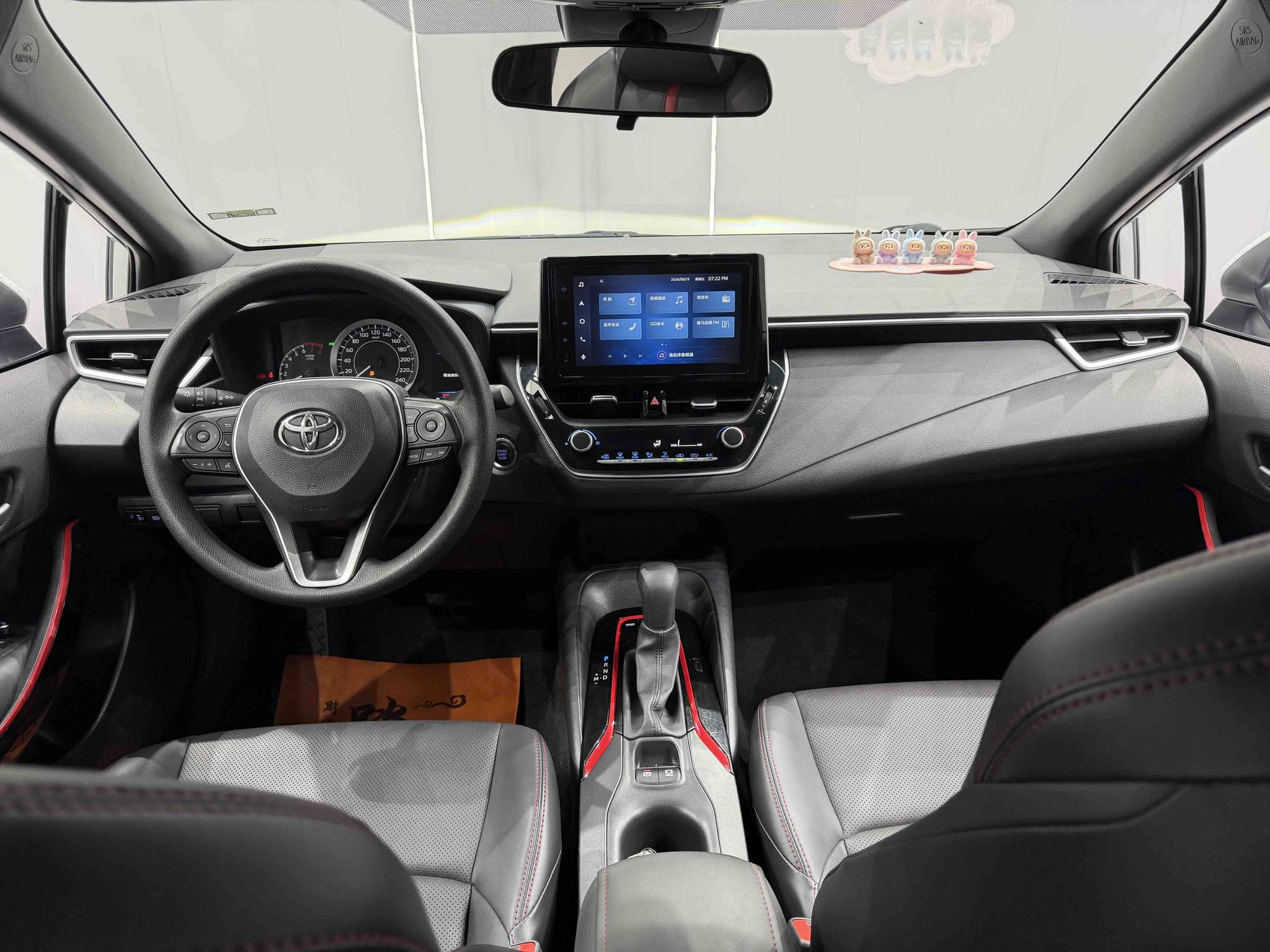 Toyota Corolla 2022, фото 17