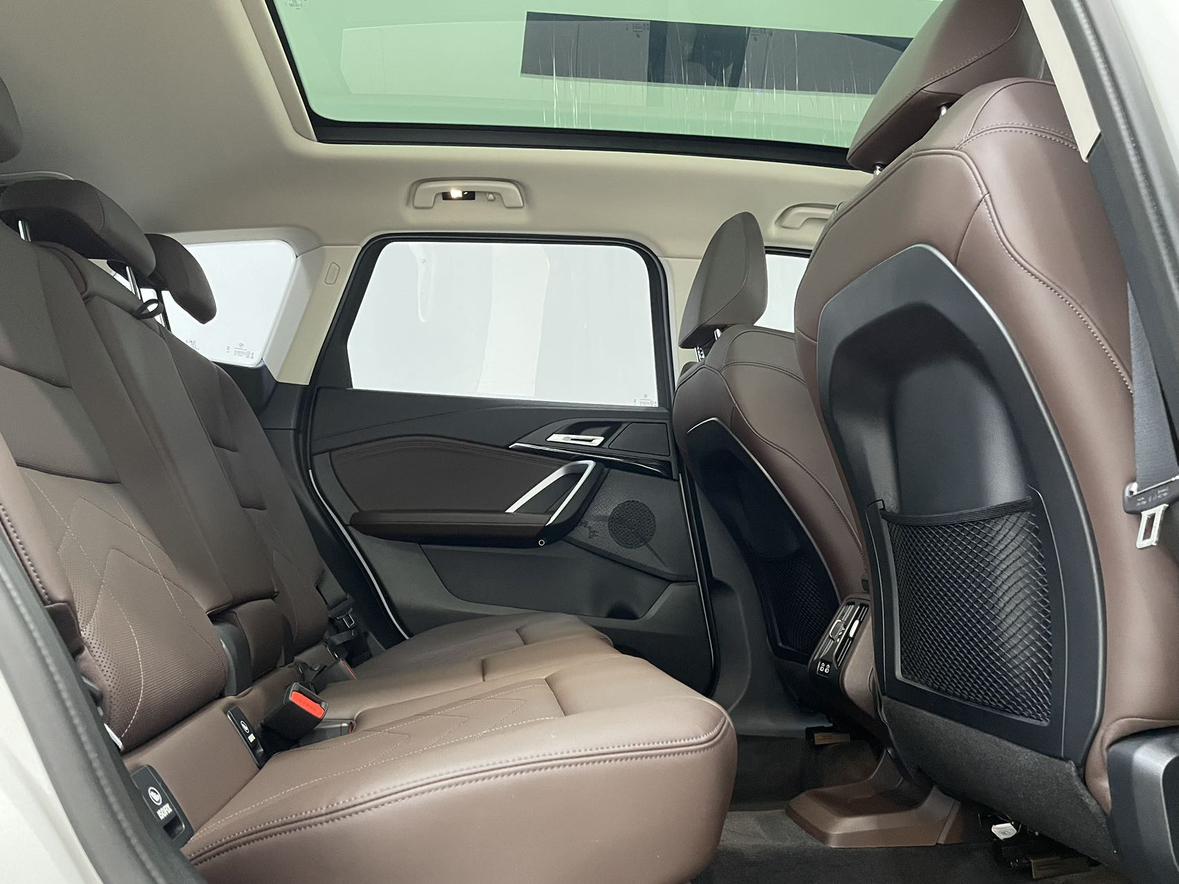 BMW X1 2023, фото 16