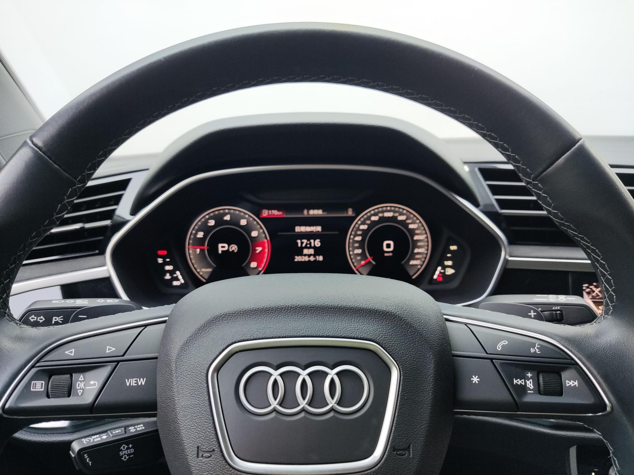 Audi Q3 2023, фото 17