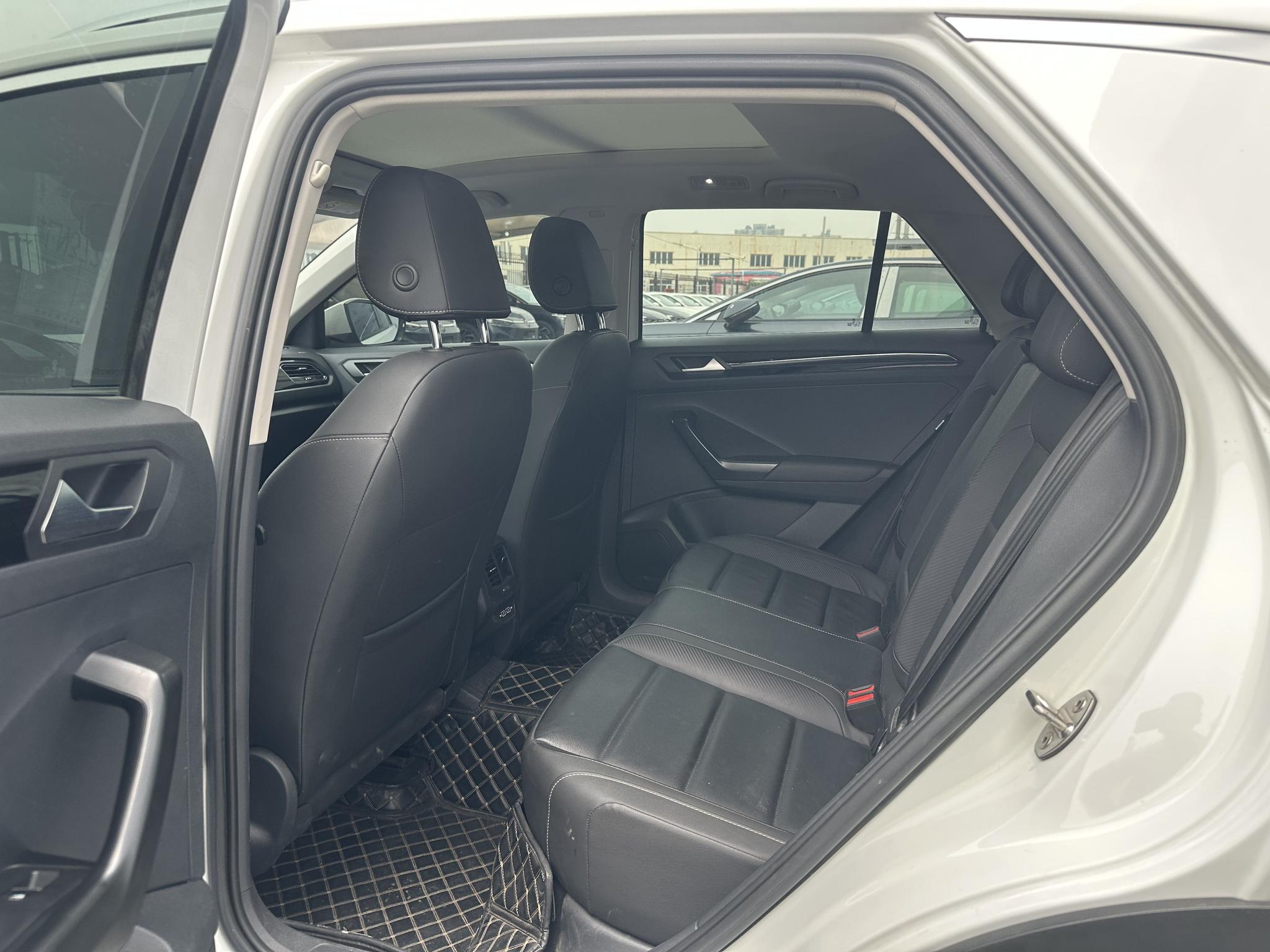 Volkswagen Tayron 2022, фото 5