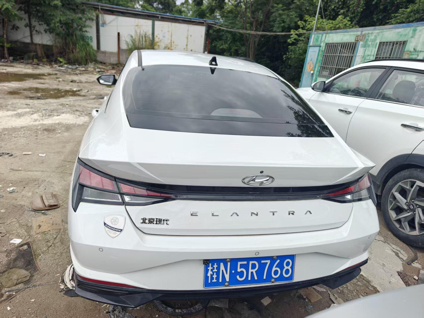 Hyundai Elantra 2023, фото 2