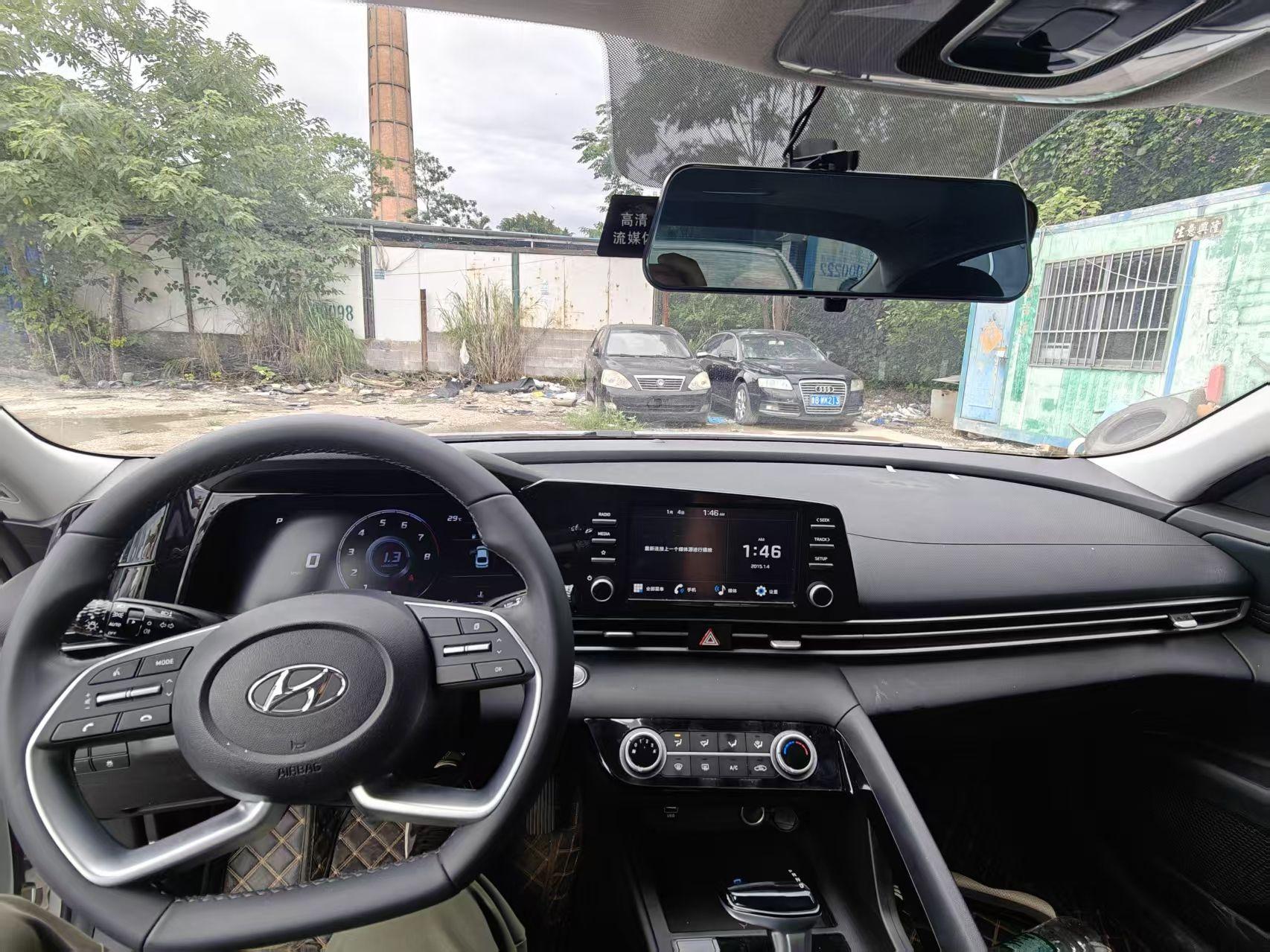 Hyundai Elantra 2023, фото 12