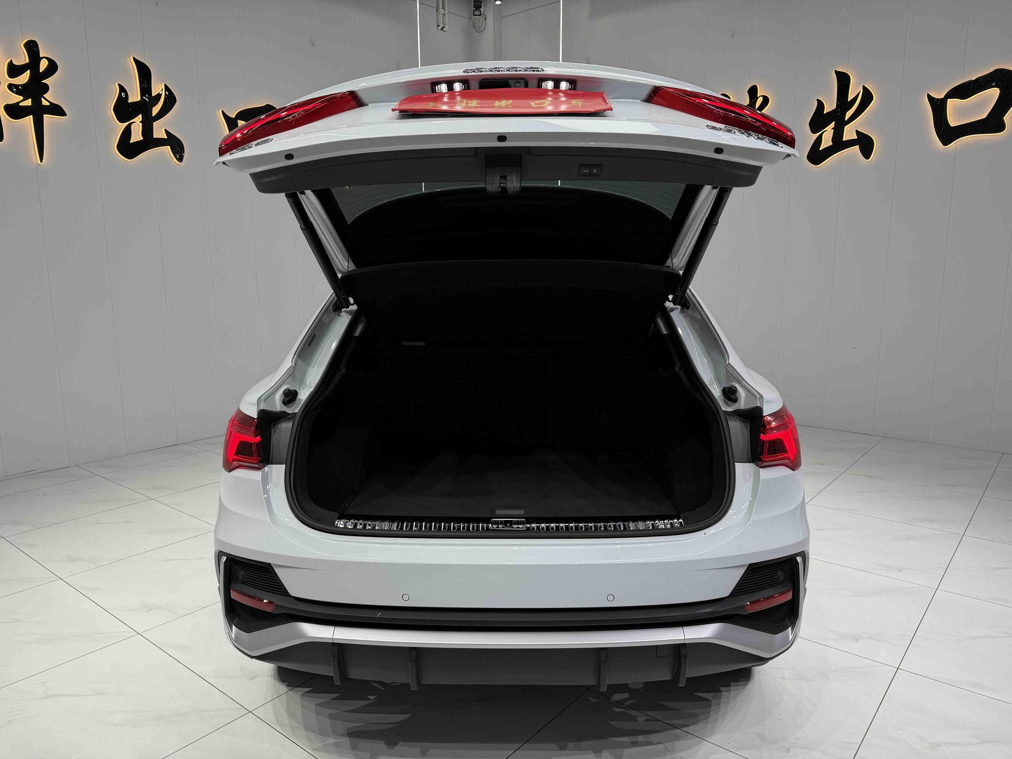 Audi Q3 Sportback 2022, фото 17