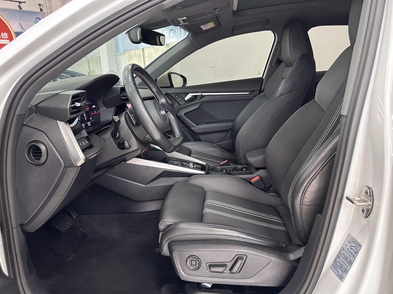 Audi A3 2022, фото 15