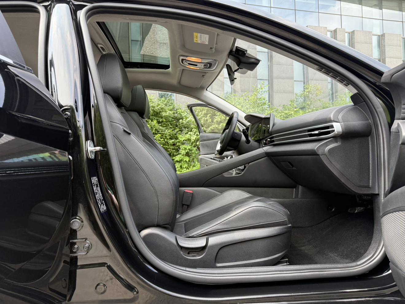 Hyundai Elantra 2022, фото 15