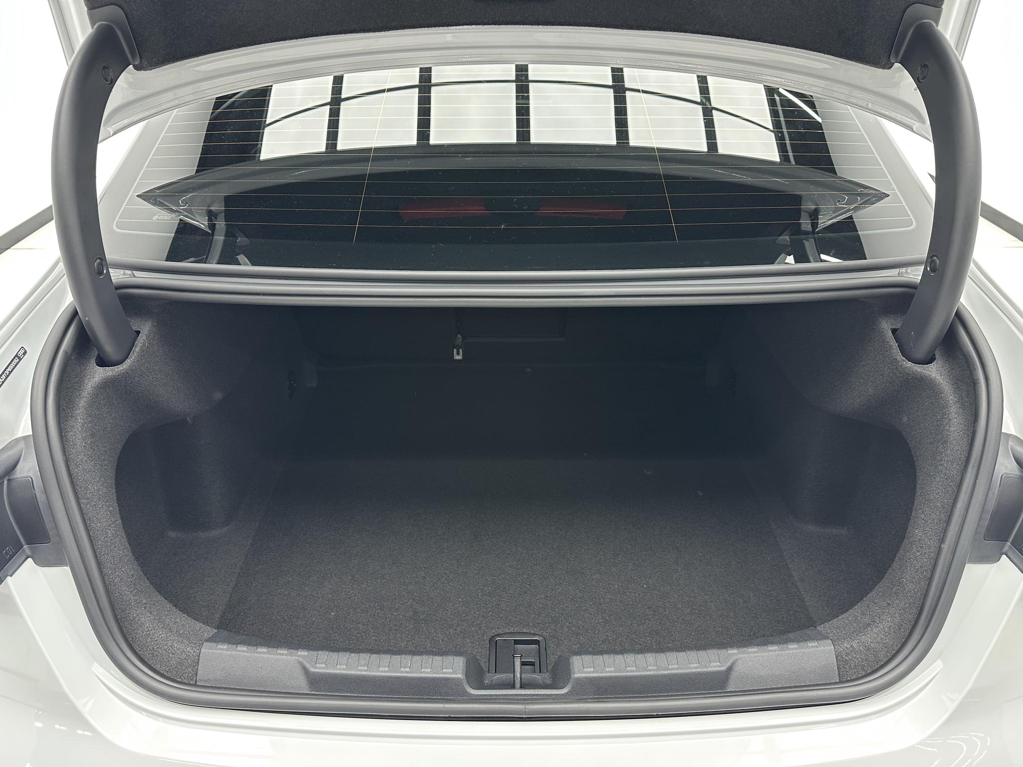 Audi A3 2023, фото 14