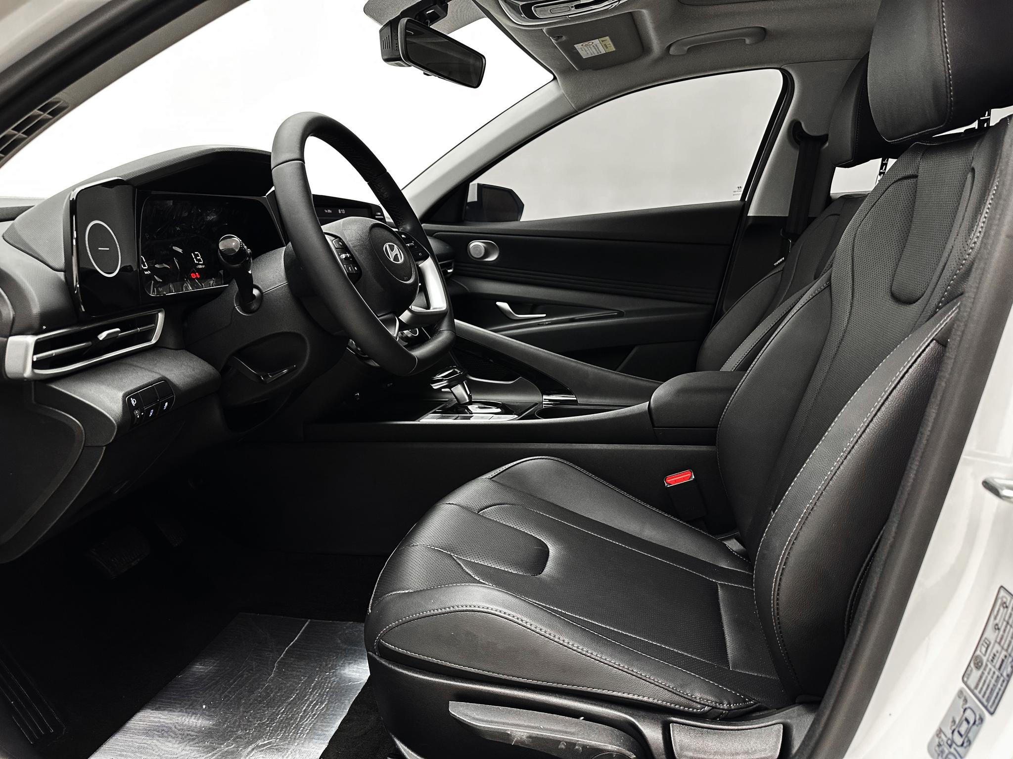 Hyundai Elantra 2023, фото 15