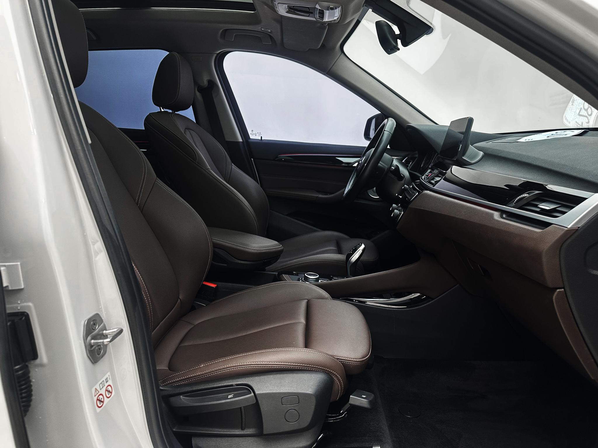 BMW X1 2022, фото 17