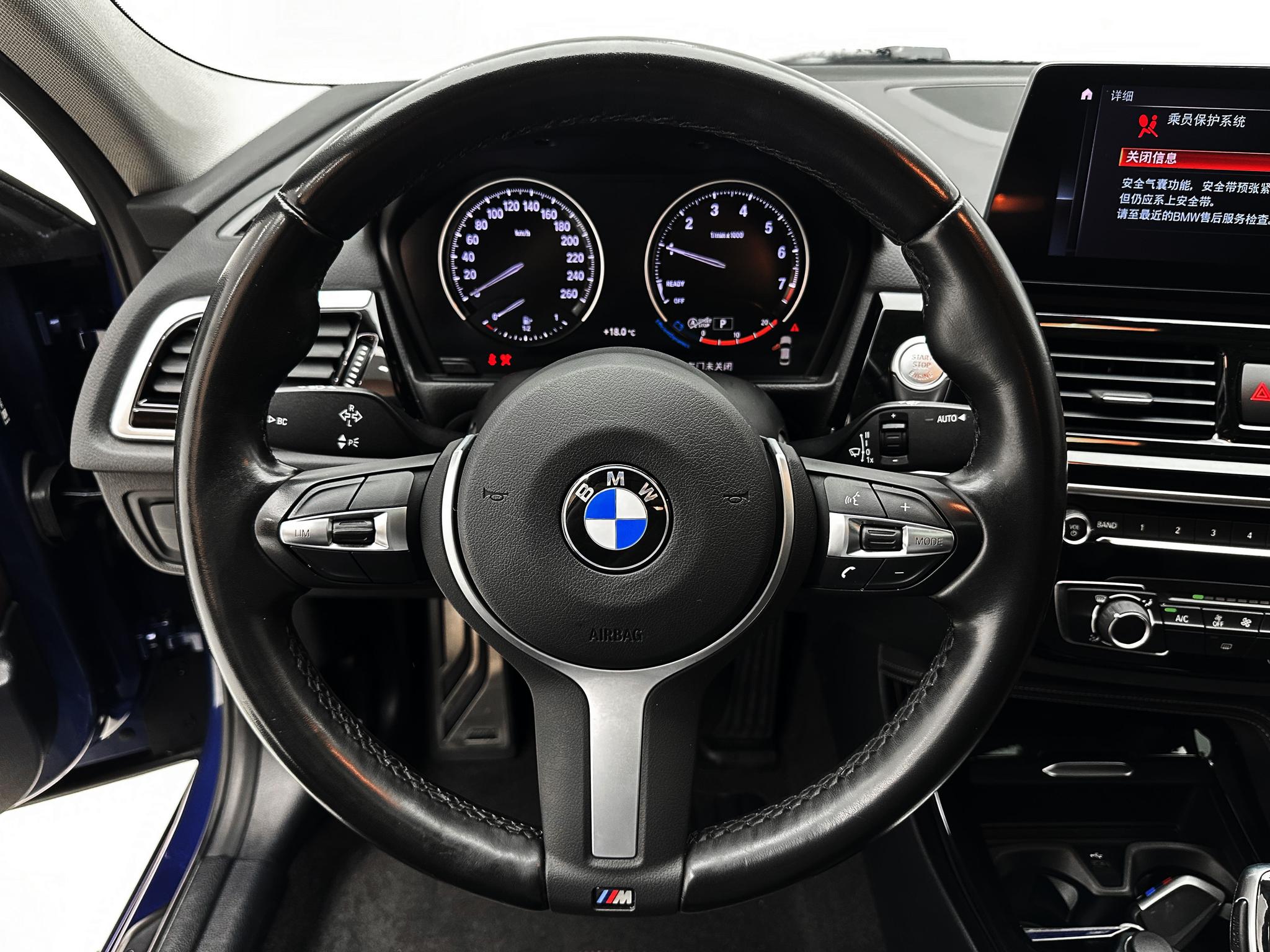 BMW 1 Series 2021, фото 17