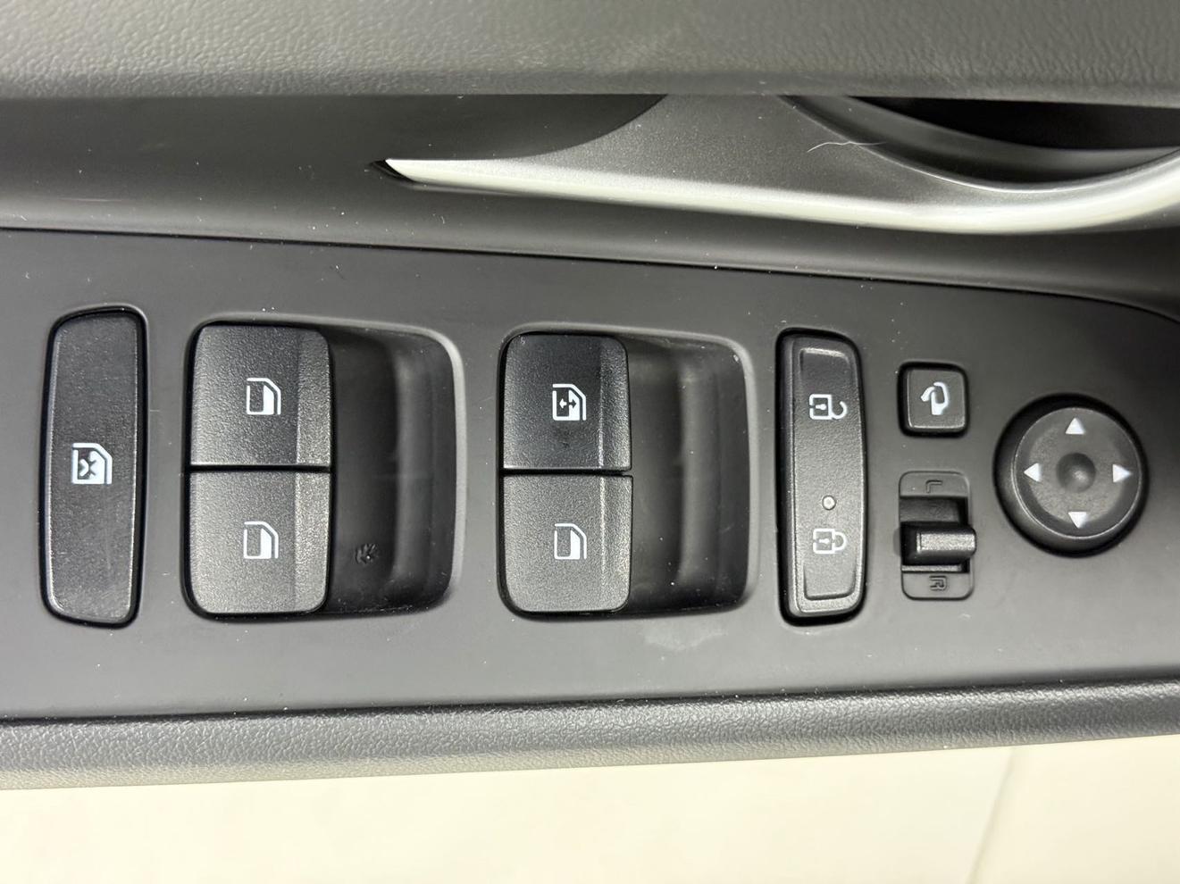 Hyundai Elantra 2022, фото 15