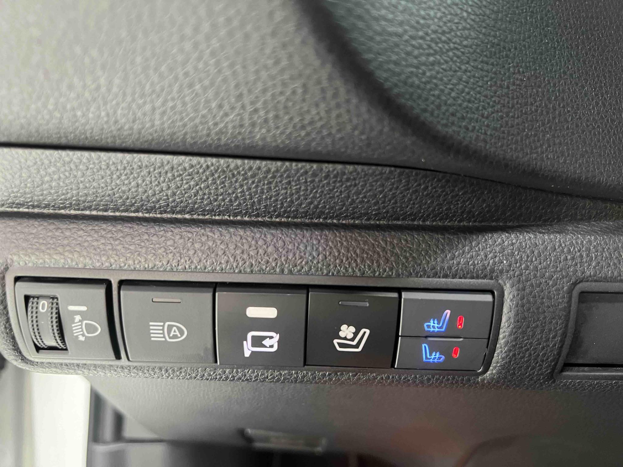 Toyota Corolla 2022, фото 14
