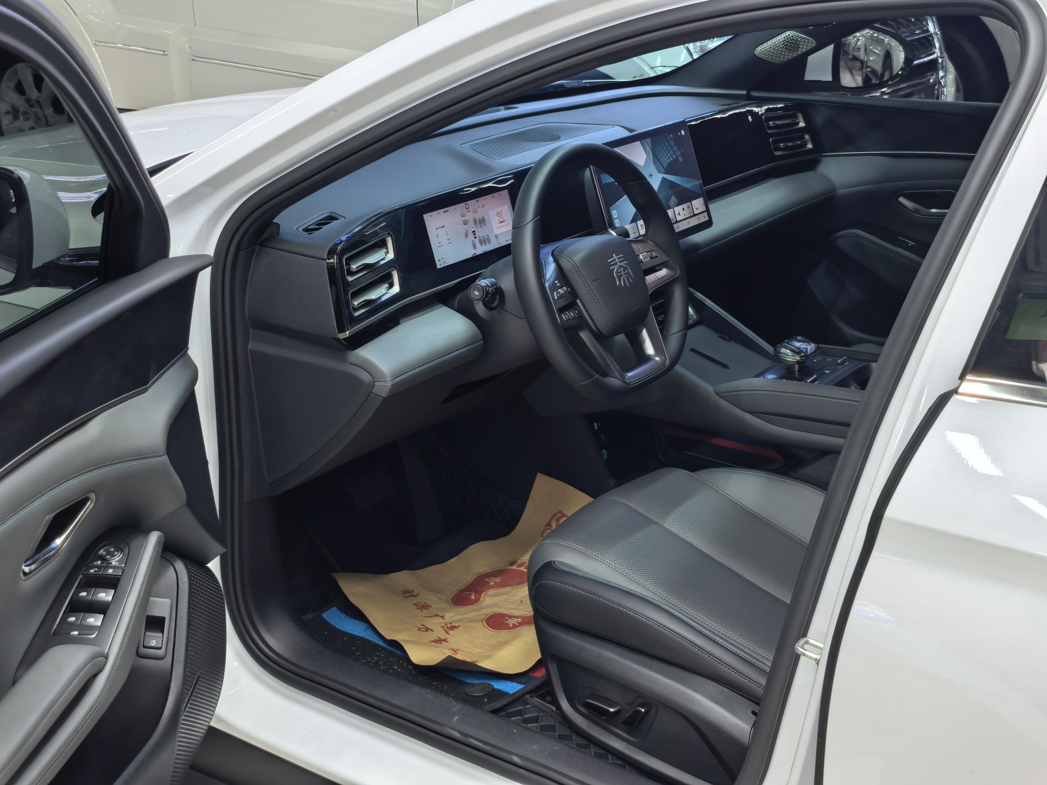 BYD Qin L DM 2025, фото 14
