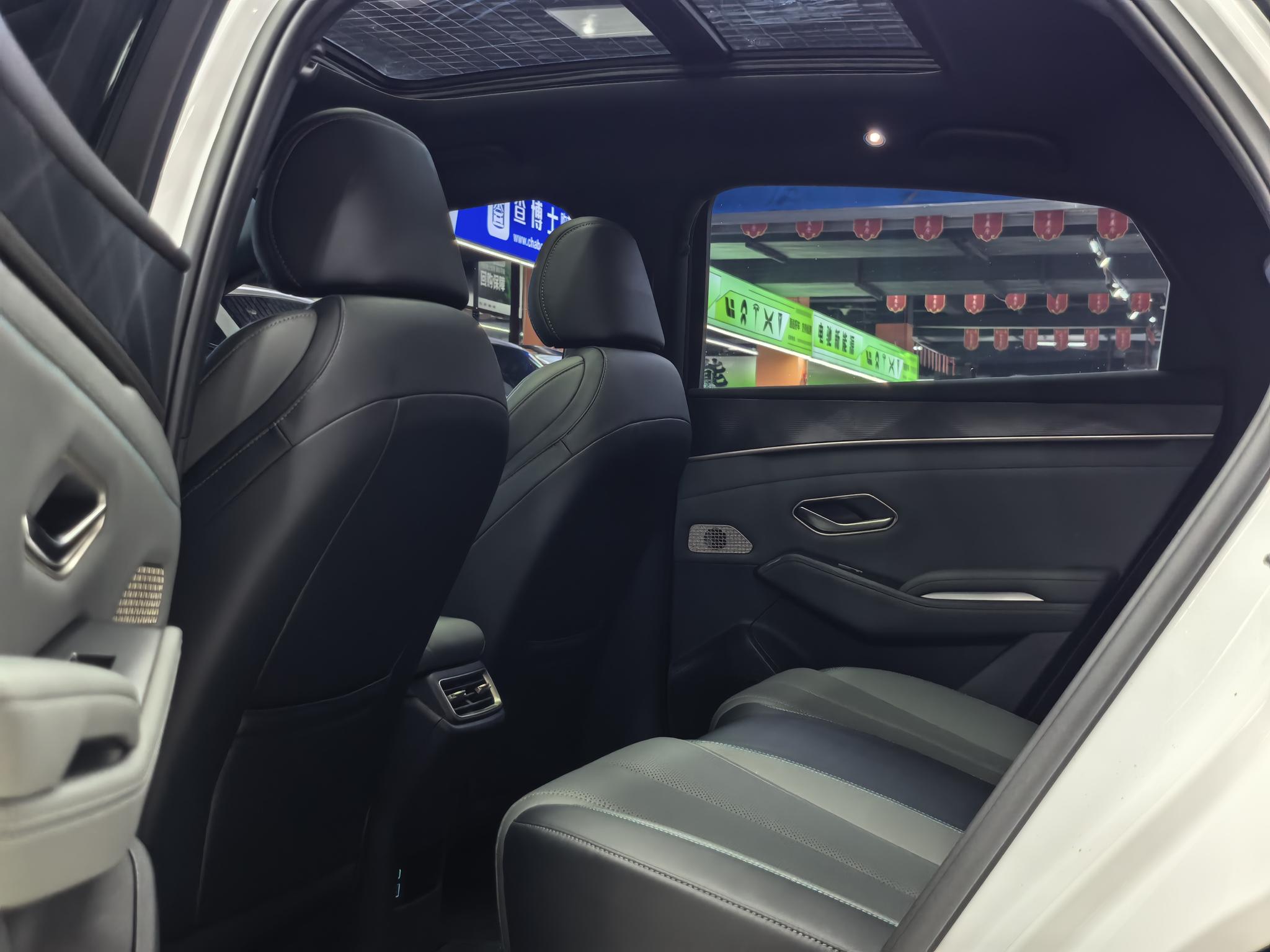 BYD Qin L DM 2025, фото 15