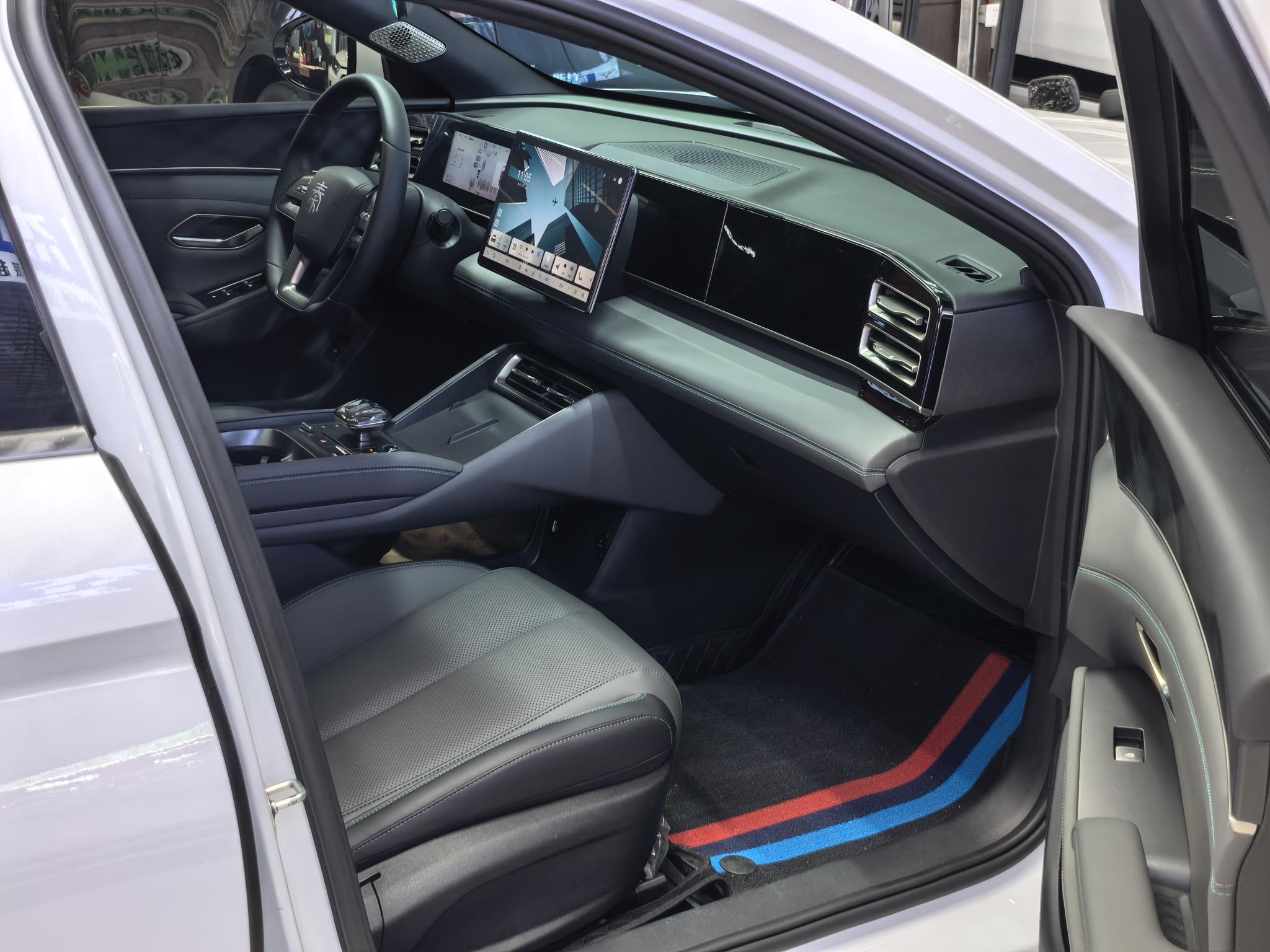 BYD Qin L DM 2025, фото 16