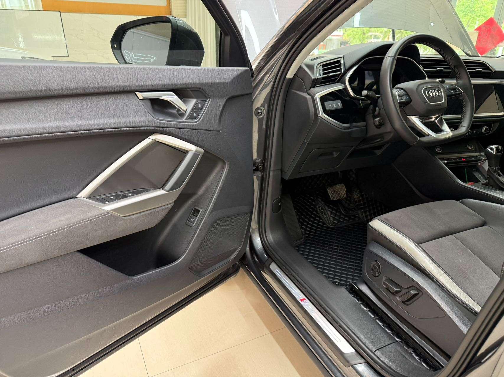 Audi Q3 2023, фото 16