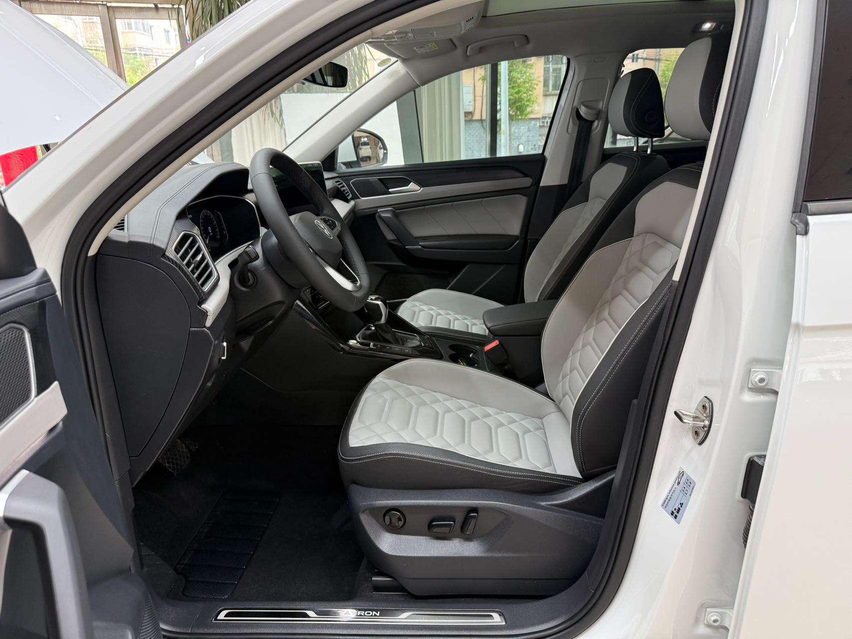 Volkswagen Tayron 2023, фото 16