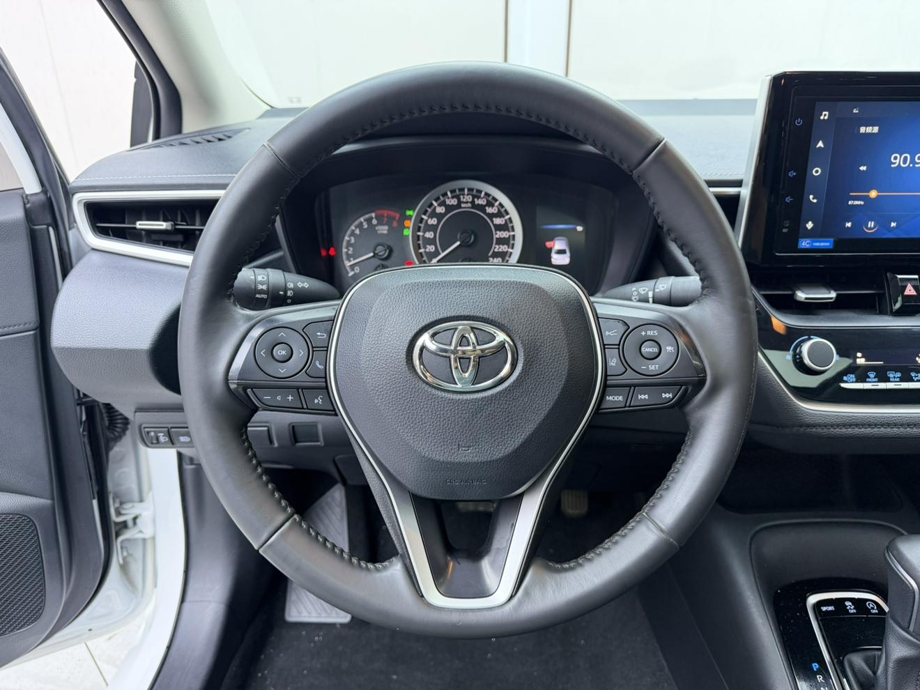 Toyota Corolla 2021, фото 11