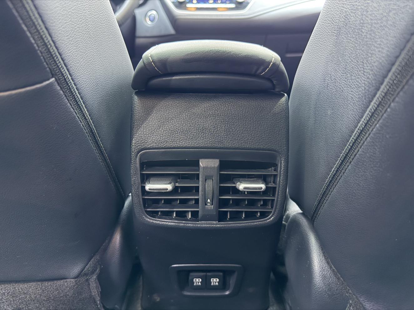Toyota Corolla 2021, фото 16