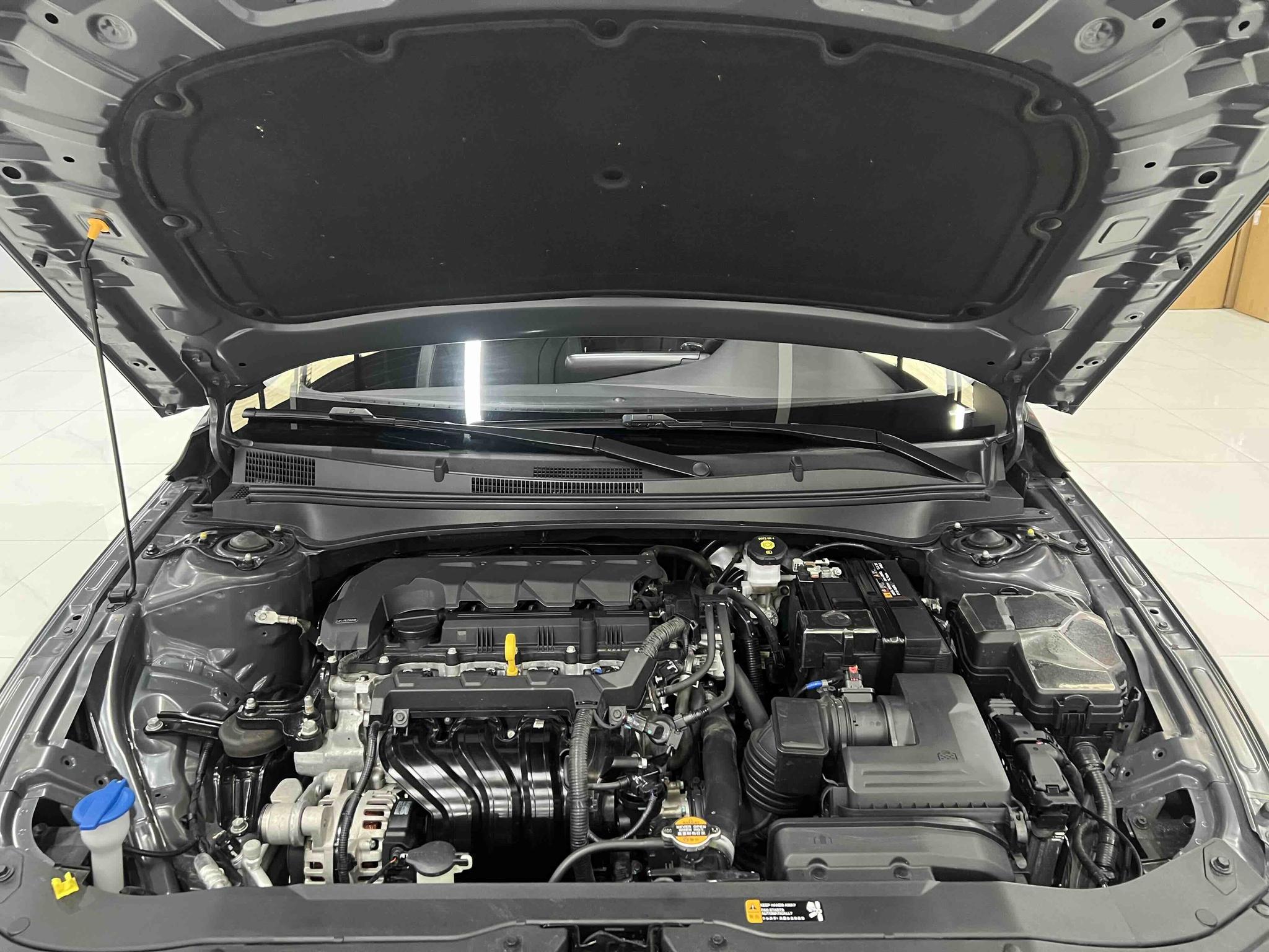 Hyundai Elantra 2023, фото 14