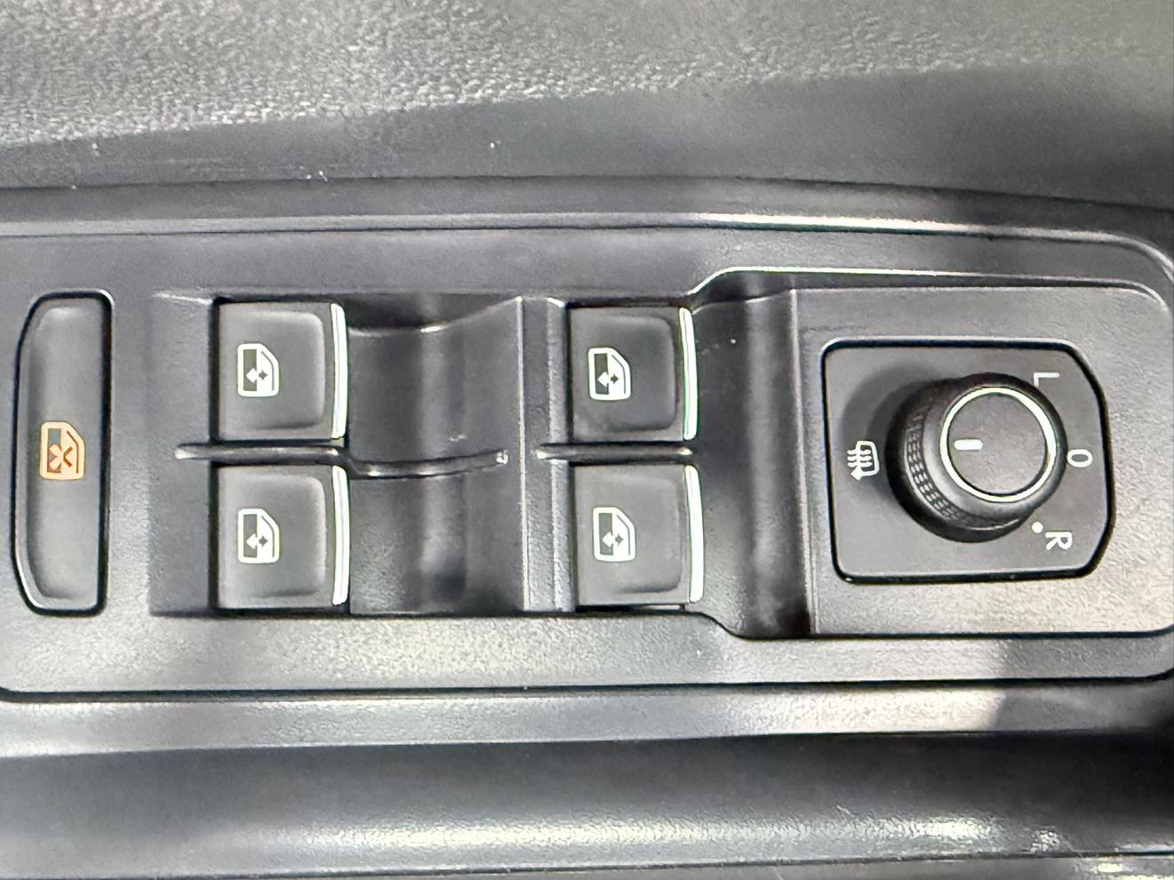 Volkswagen T-Roc 2022, фото 15