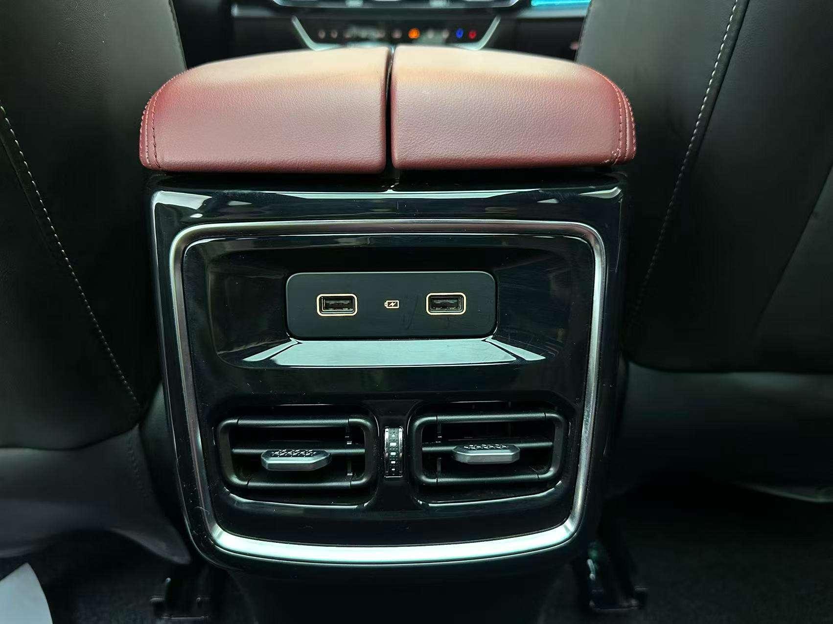 Jietu X70 PLUS 2023, фото 15
