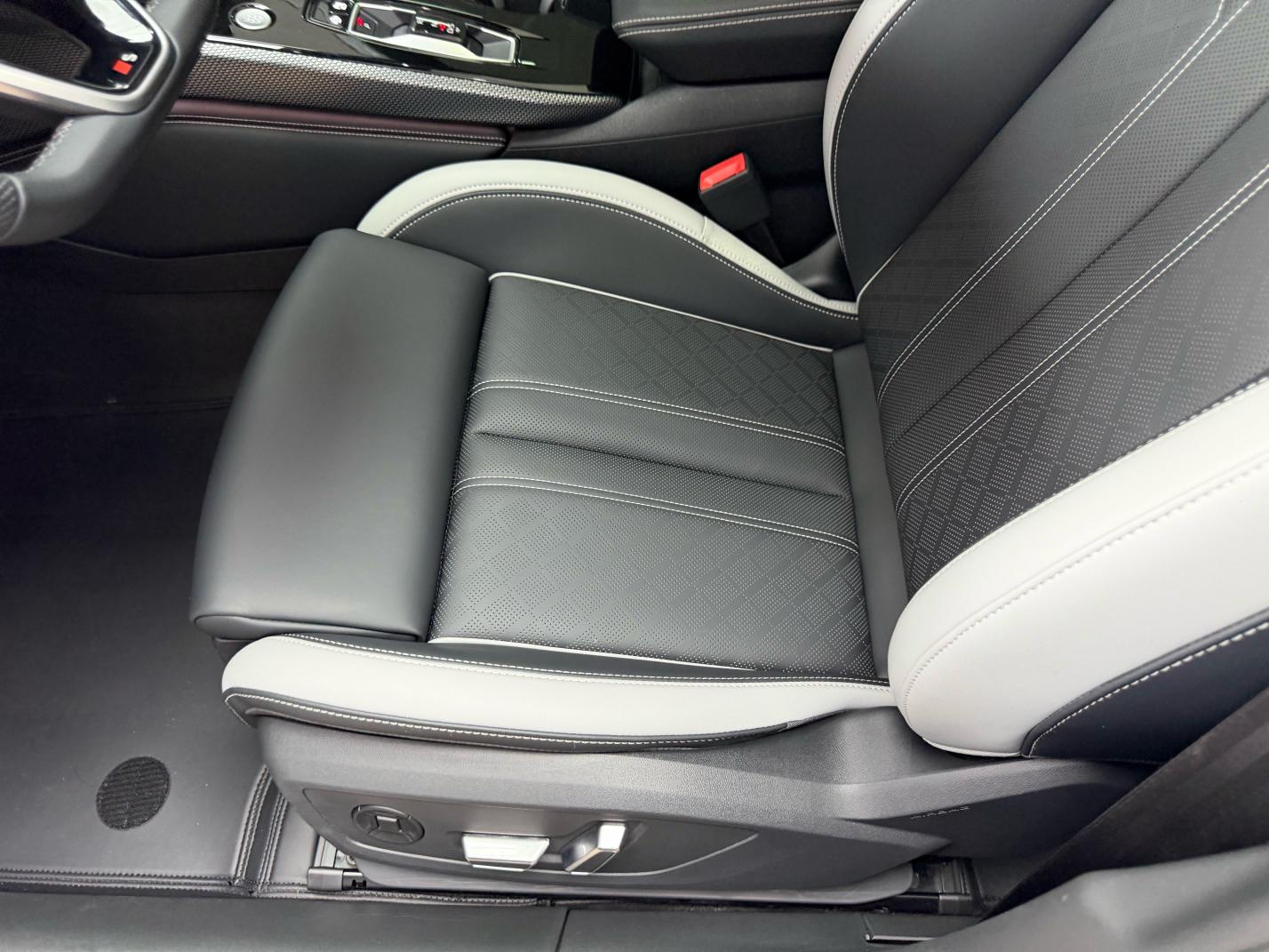 Audi A5L 2026, фото 16