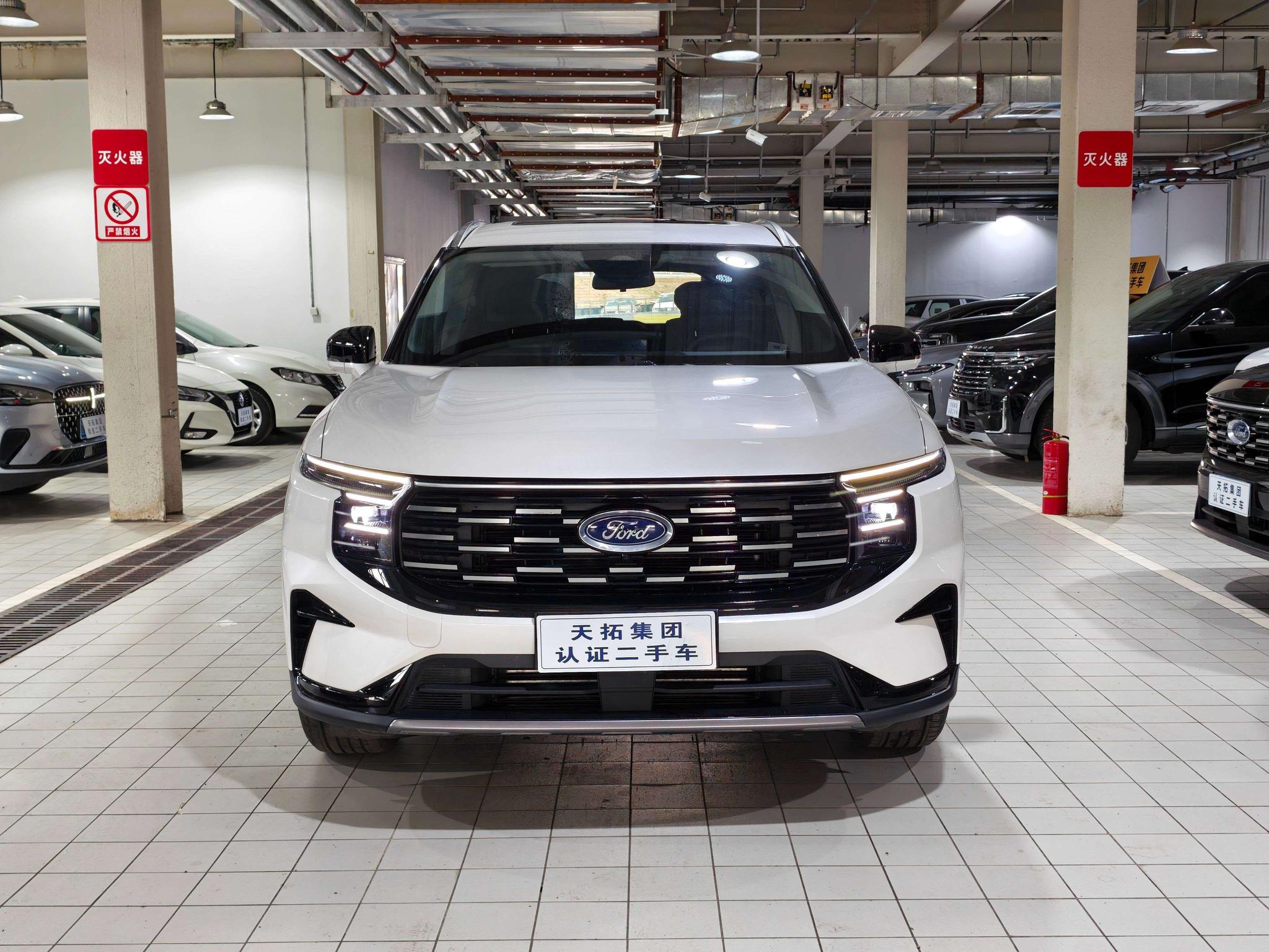Ford Edge 2025, фото 2