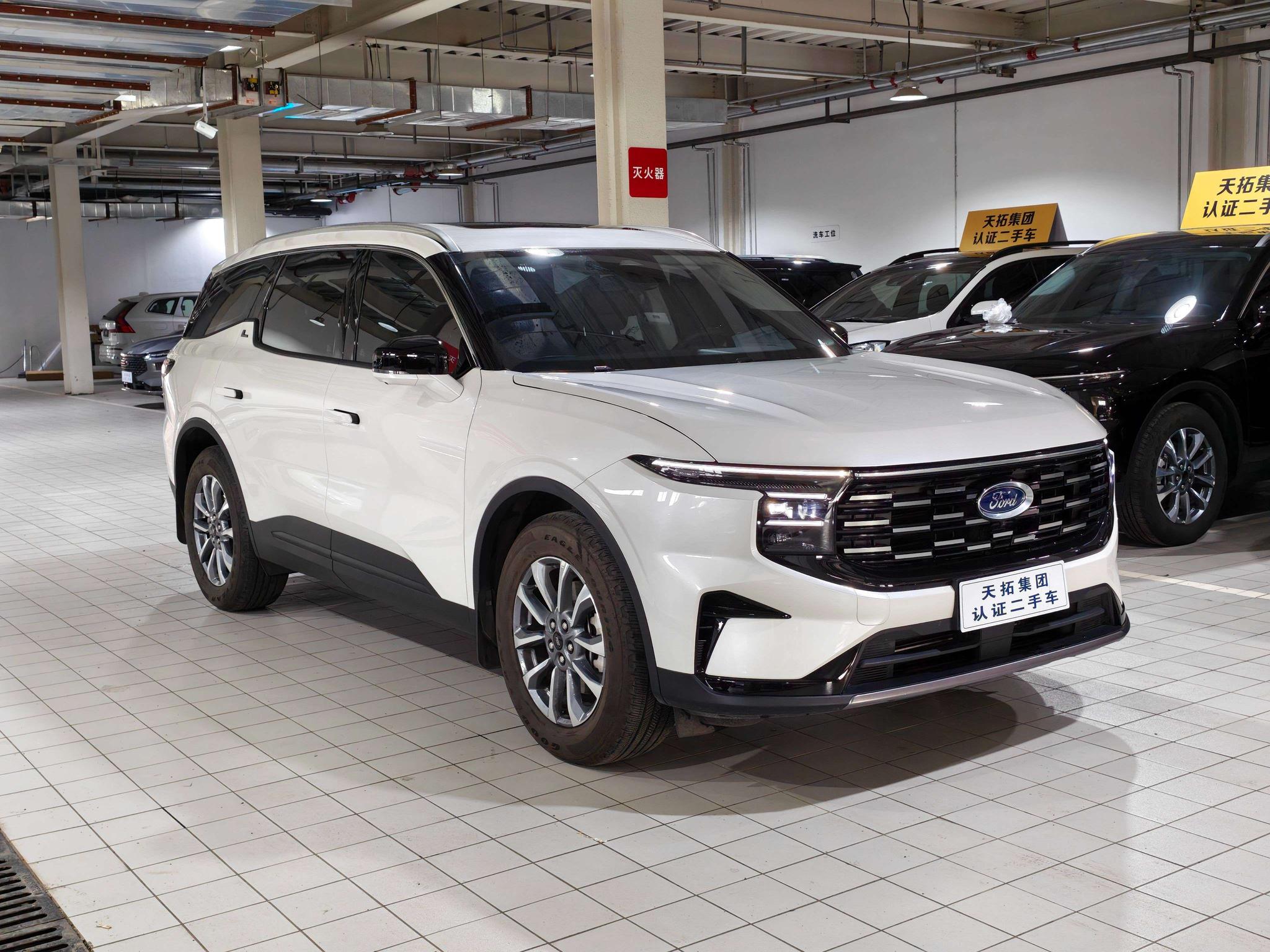 Ford Edge 2025, фото 3