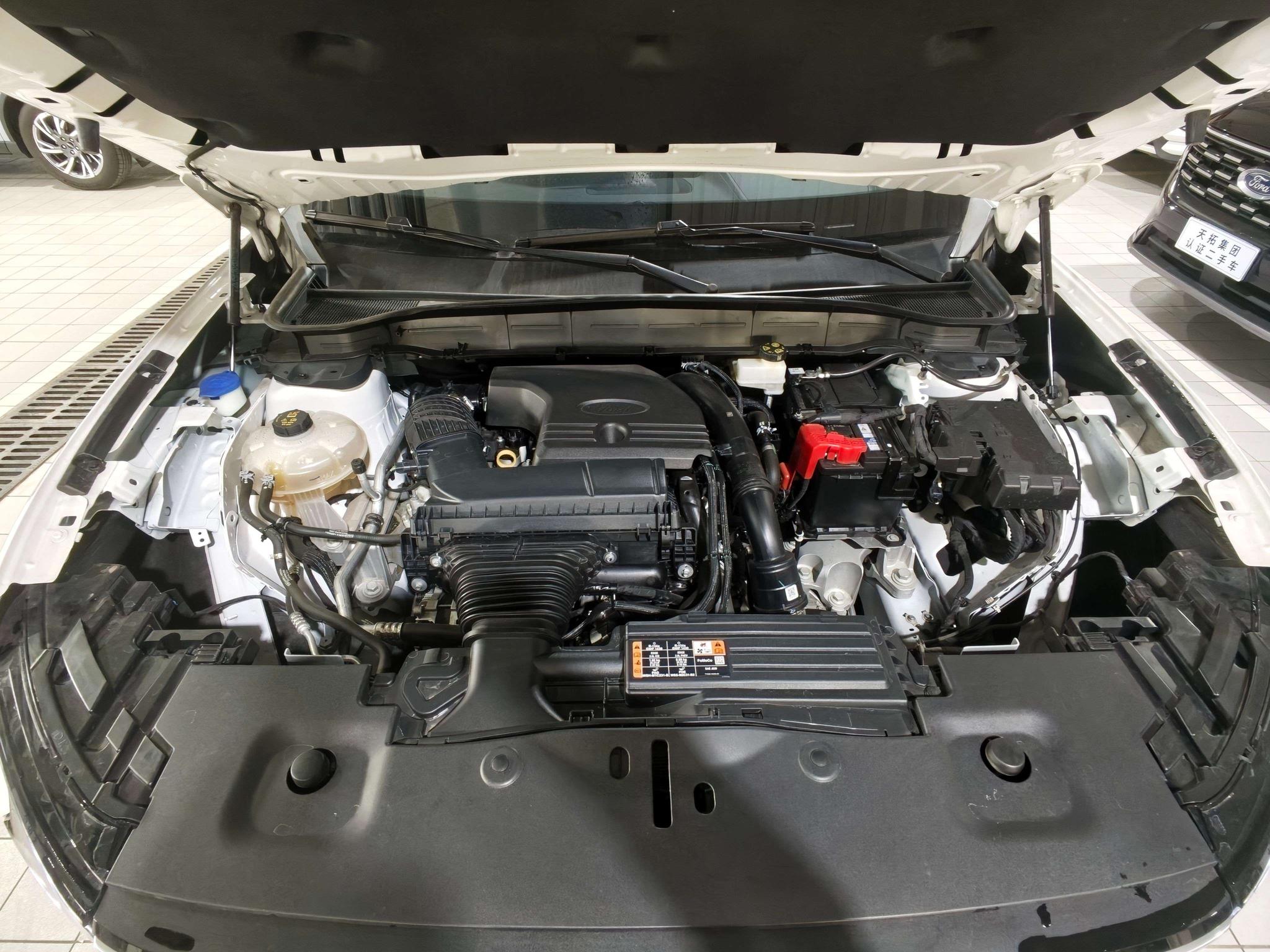 Ford Edge 2025, фото 10