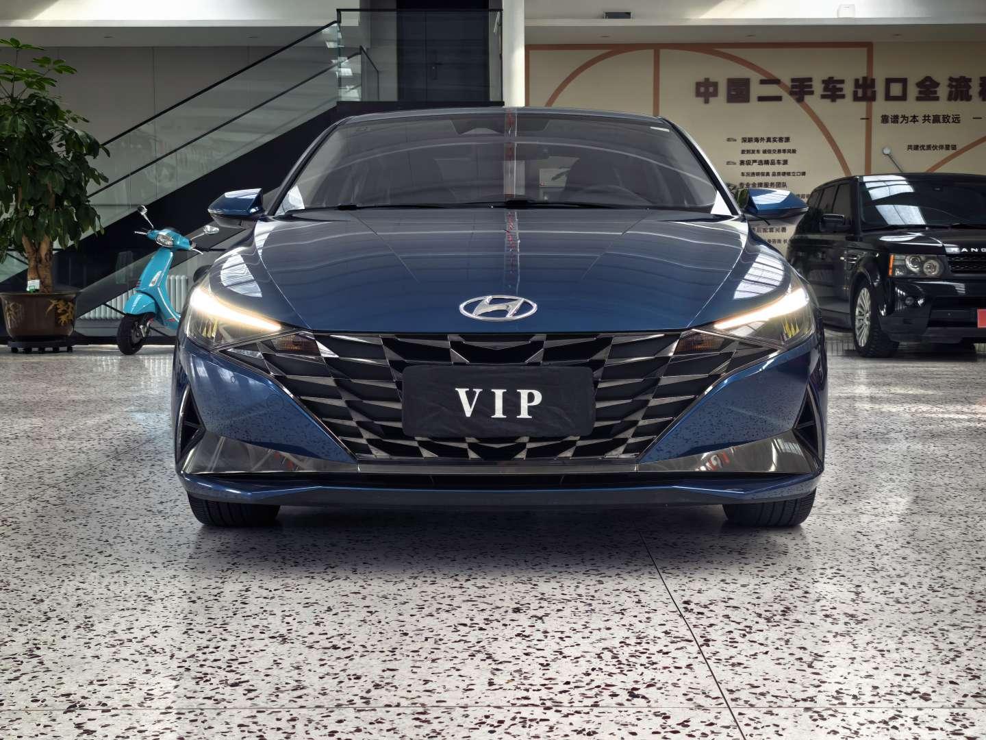 Hyundai Elantra 2022, фото 3