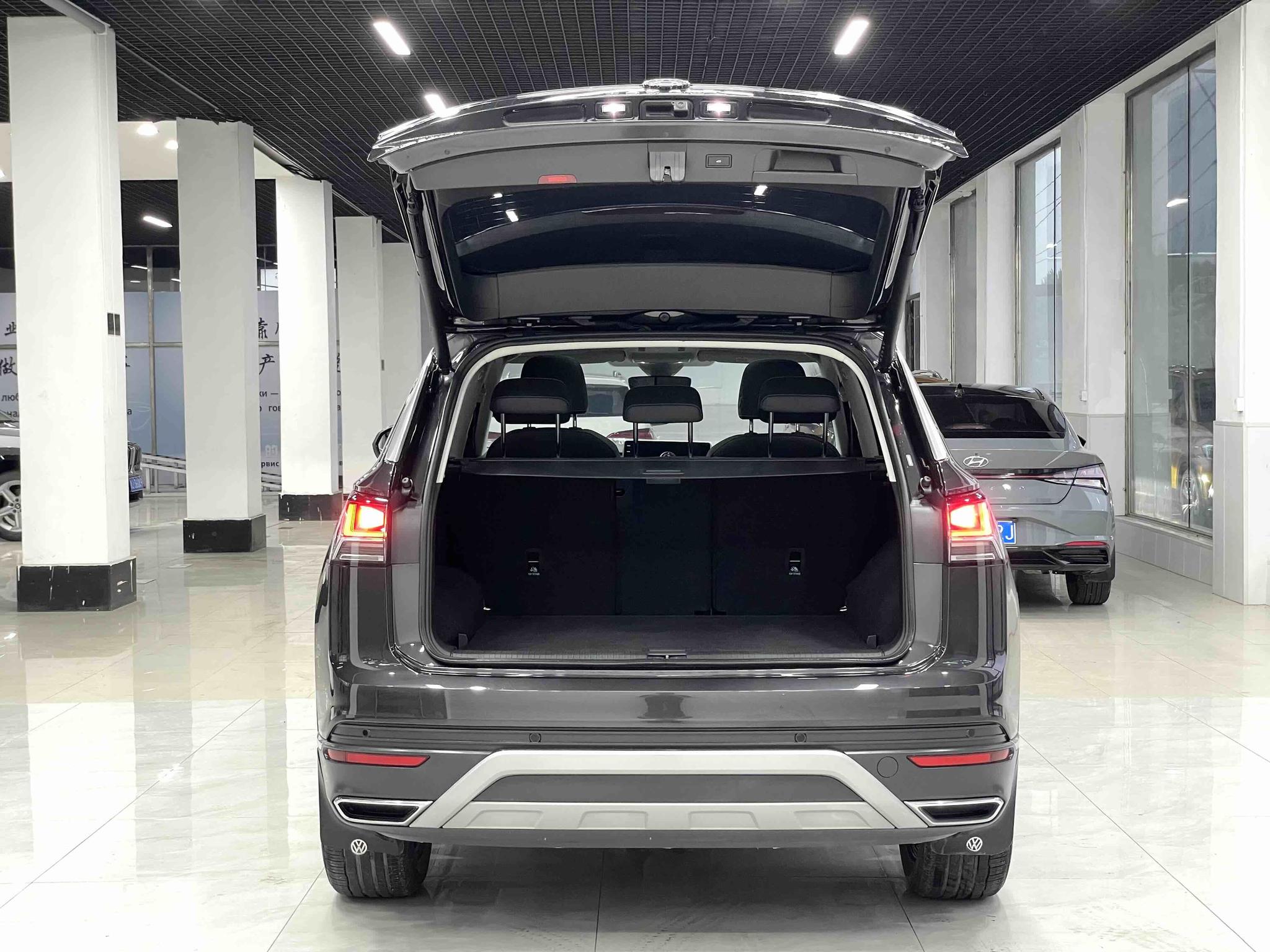 Volkswagen Tayron 2023, фото 16