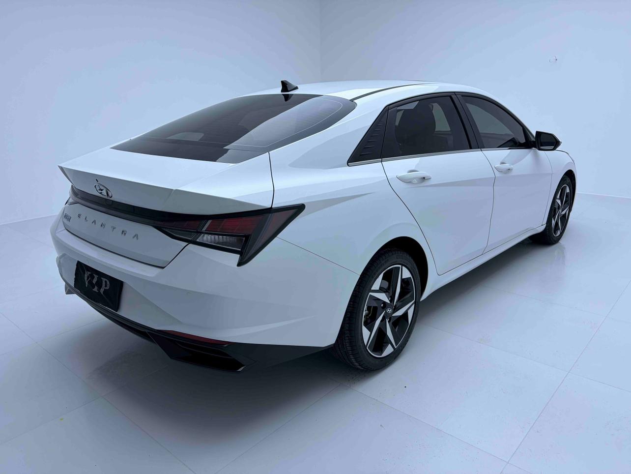 Hyundai Elantra 2022, фото 4
