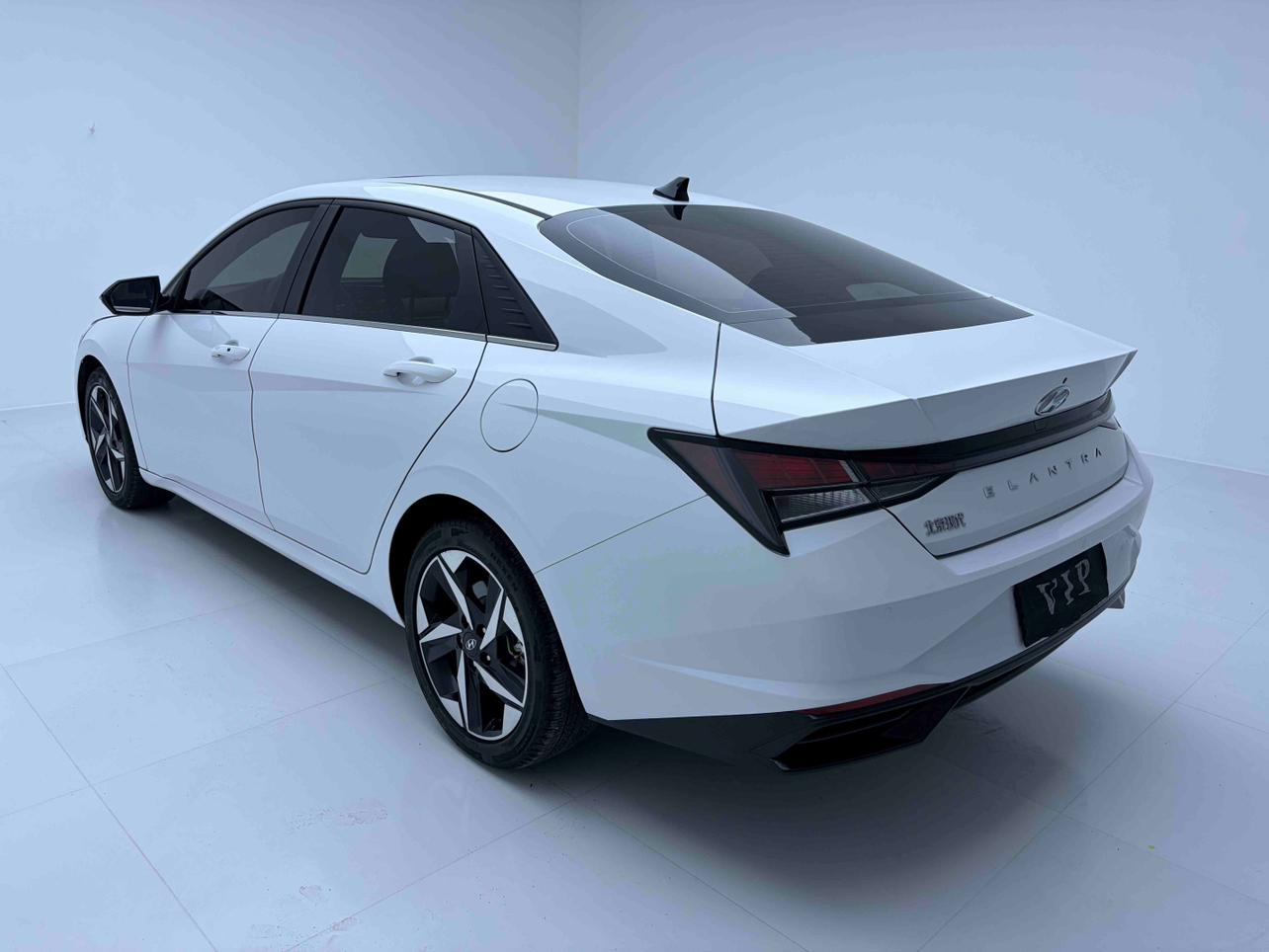 Hyundai Elantra 2022, фото 6