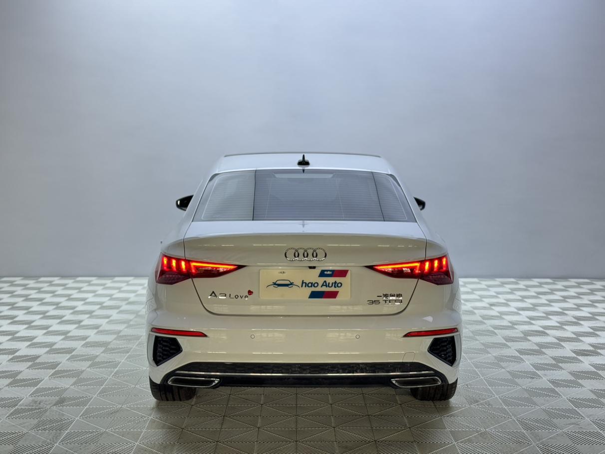 Audi A3 2023, фото 5