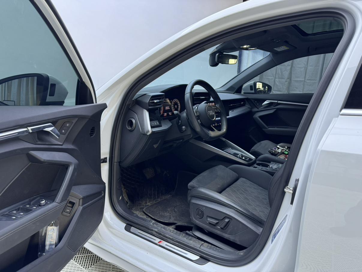 Audi A3 2023, фото 7