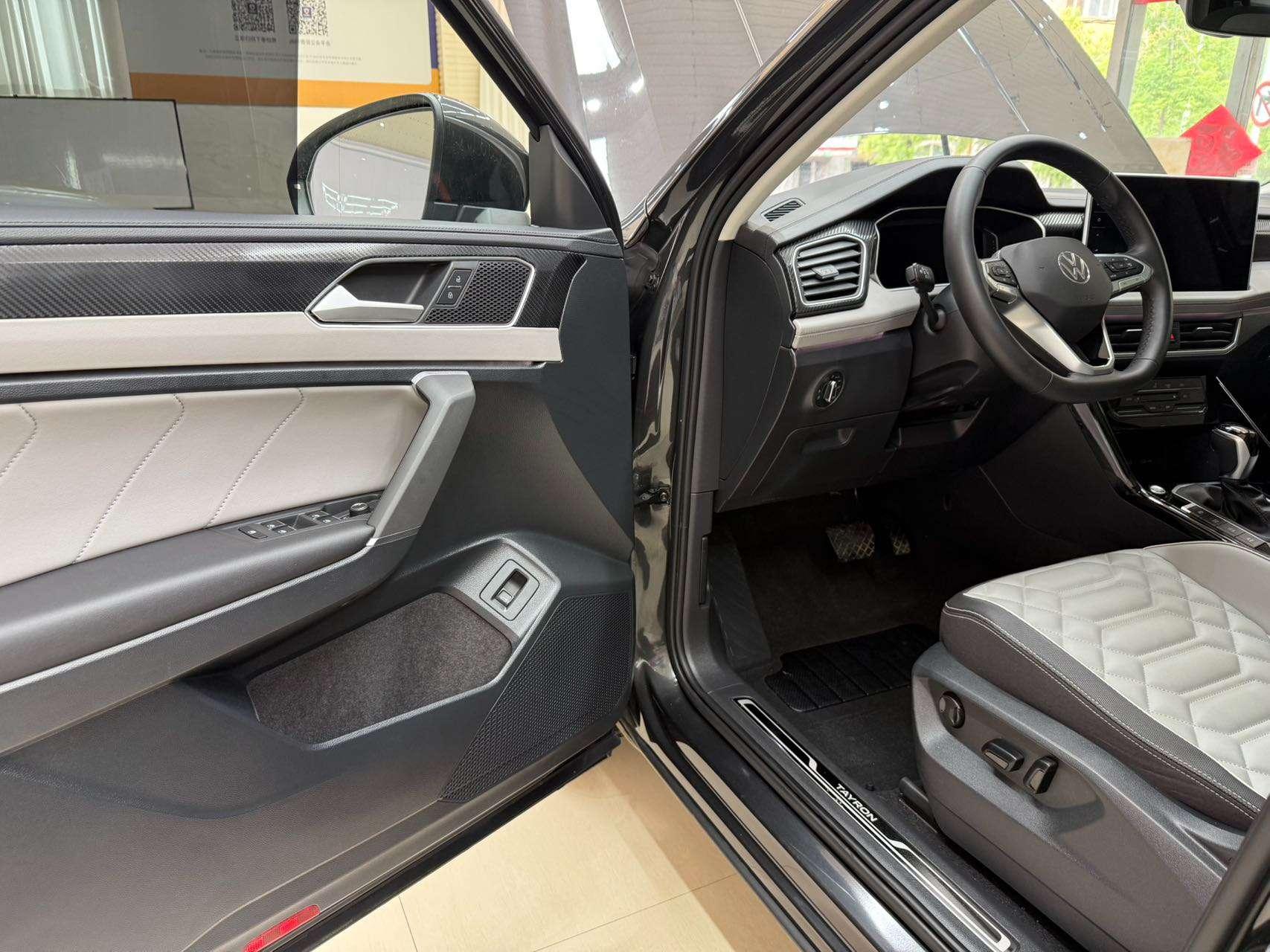 Volkswagen Tayron 2023, фото 8