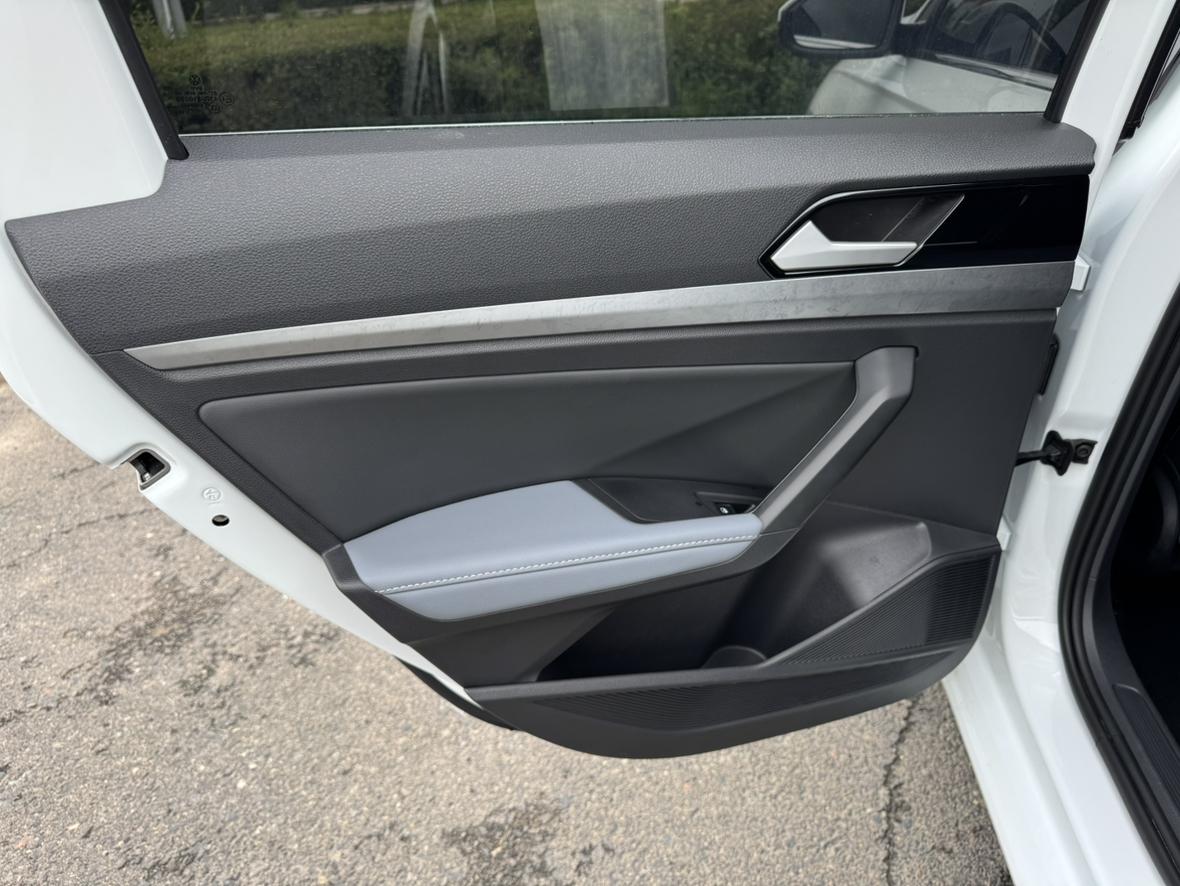 Volkswagen Lavida 2023, фото 13
