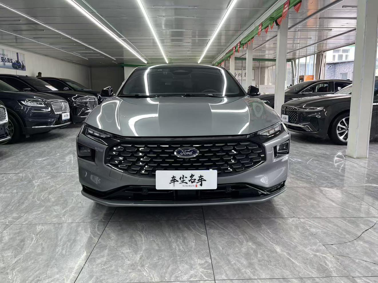 Ford Mondeo 2023, фото 2