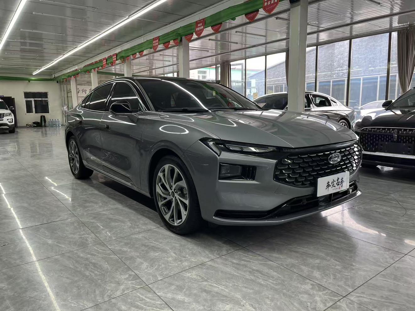 Ford Mondeo 2023, фото 3